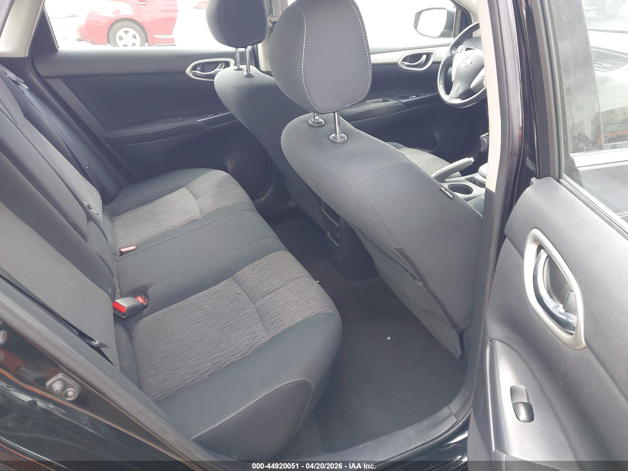 NISSAN SENTRA image 8
