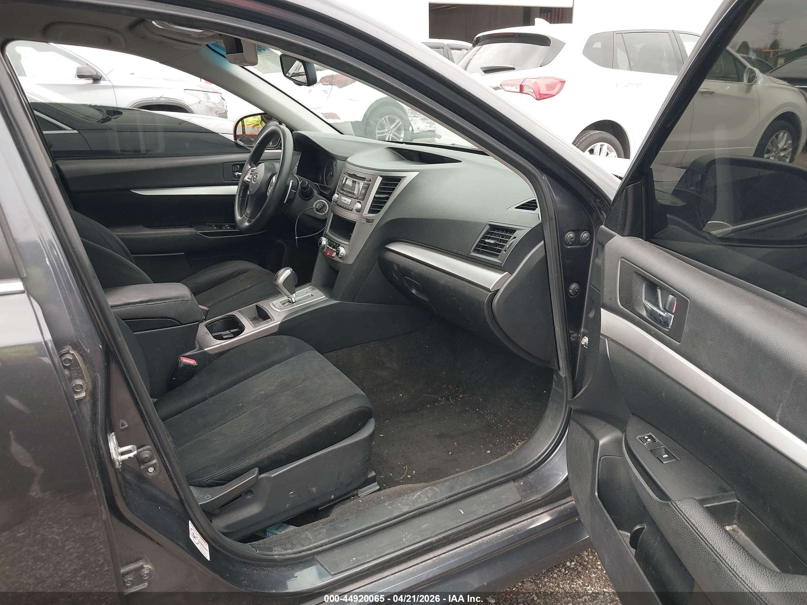 SUBARU LEGACY image 5