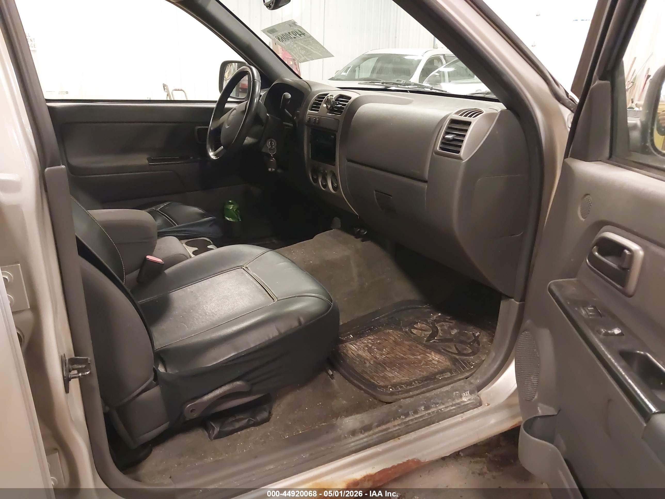 CHEVROLET COLORADO image 5