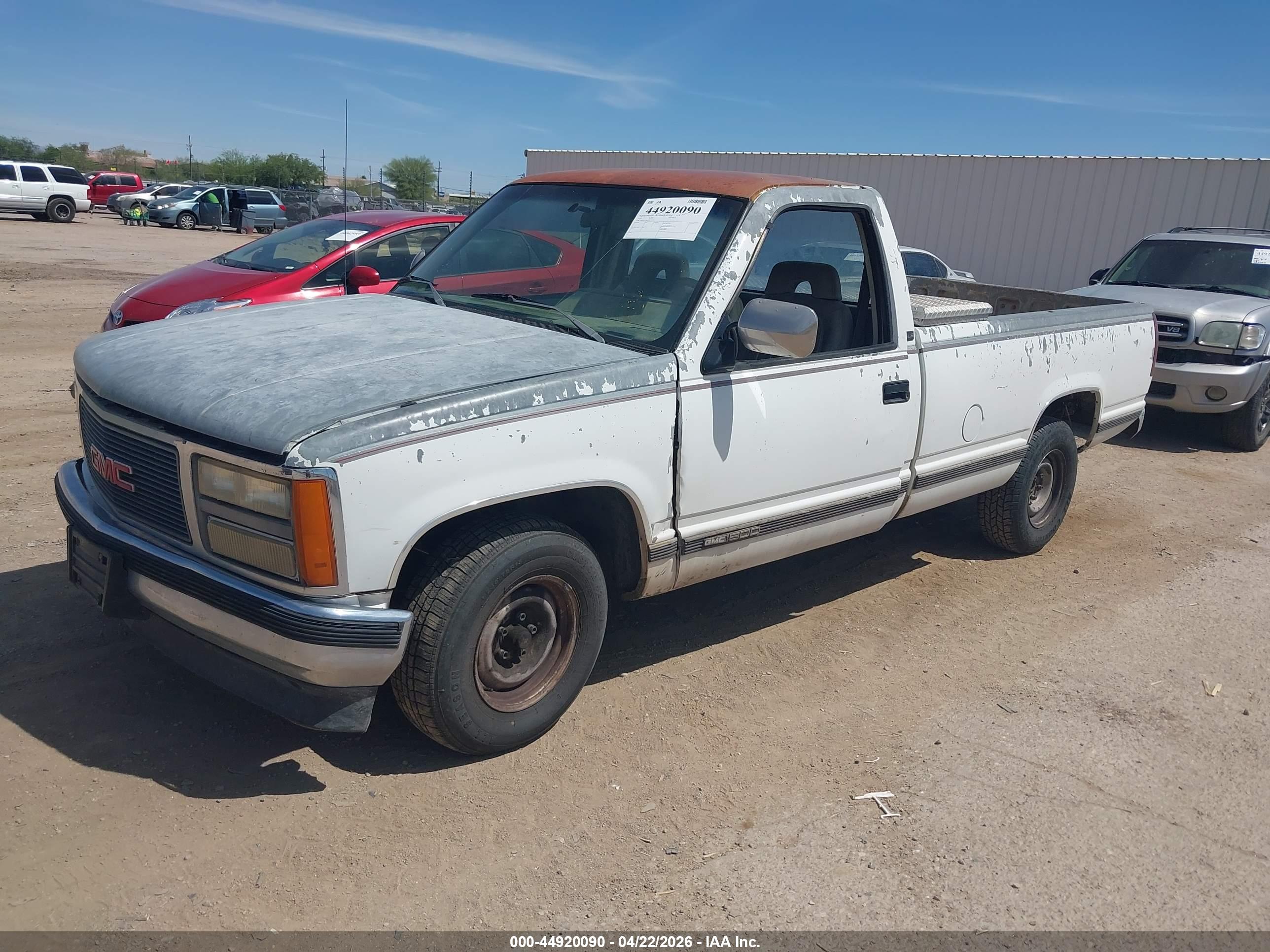 GMC SIERRA image 2