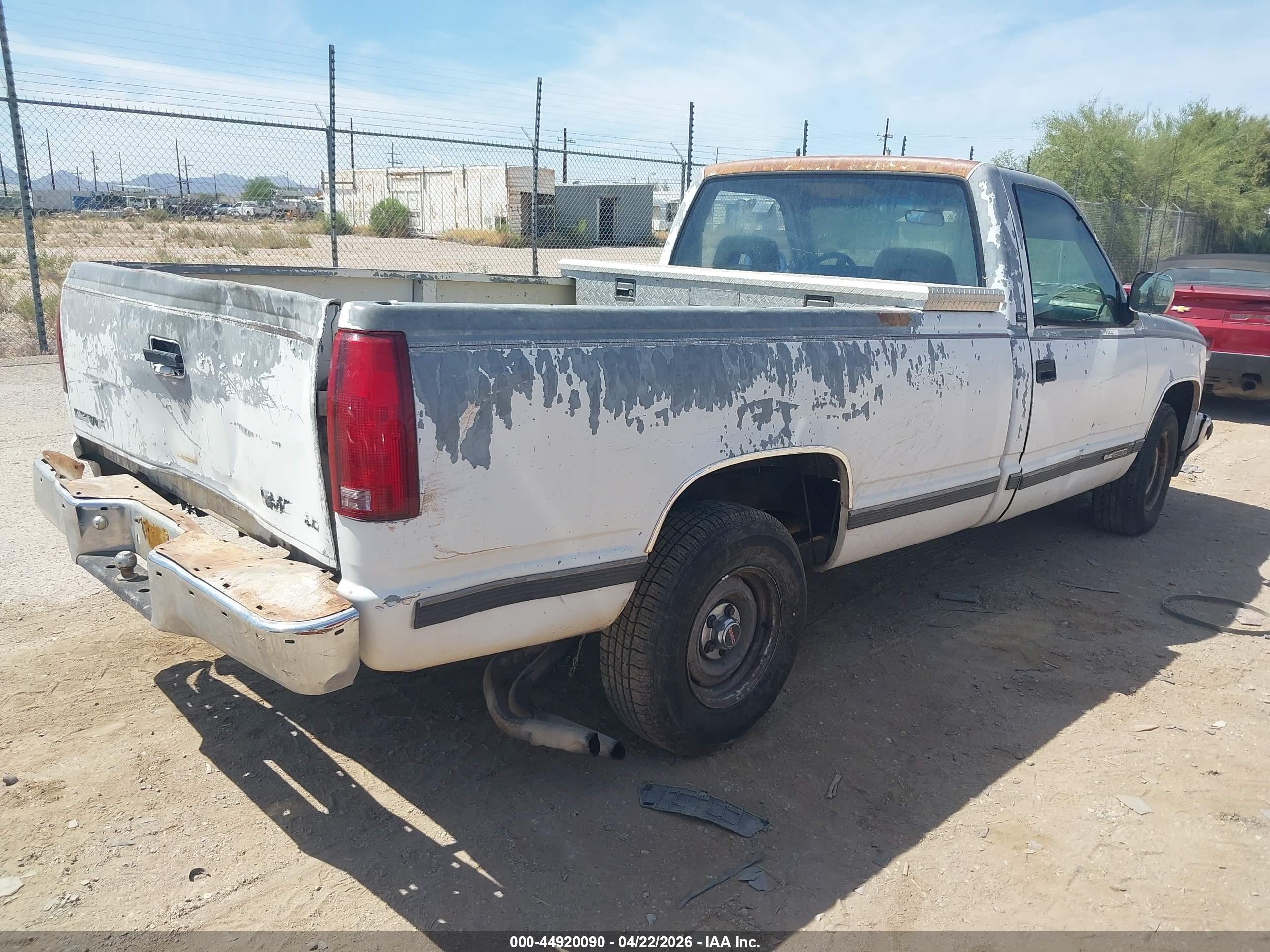 GMC SIERRA image 4