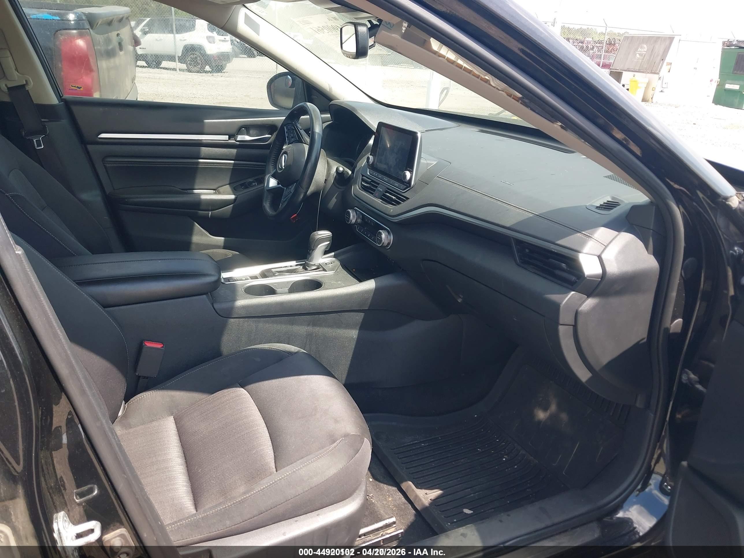 NISSAN ALTIMA image 5