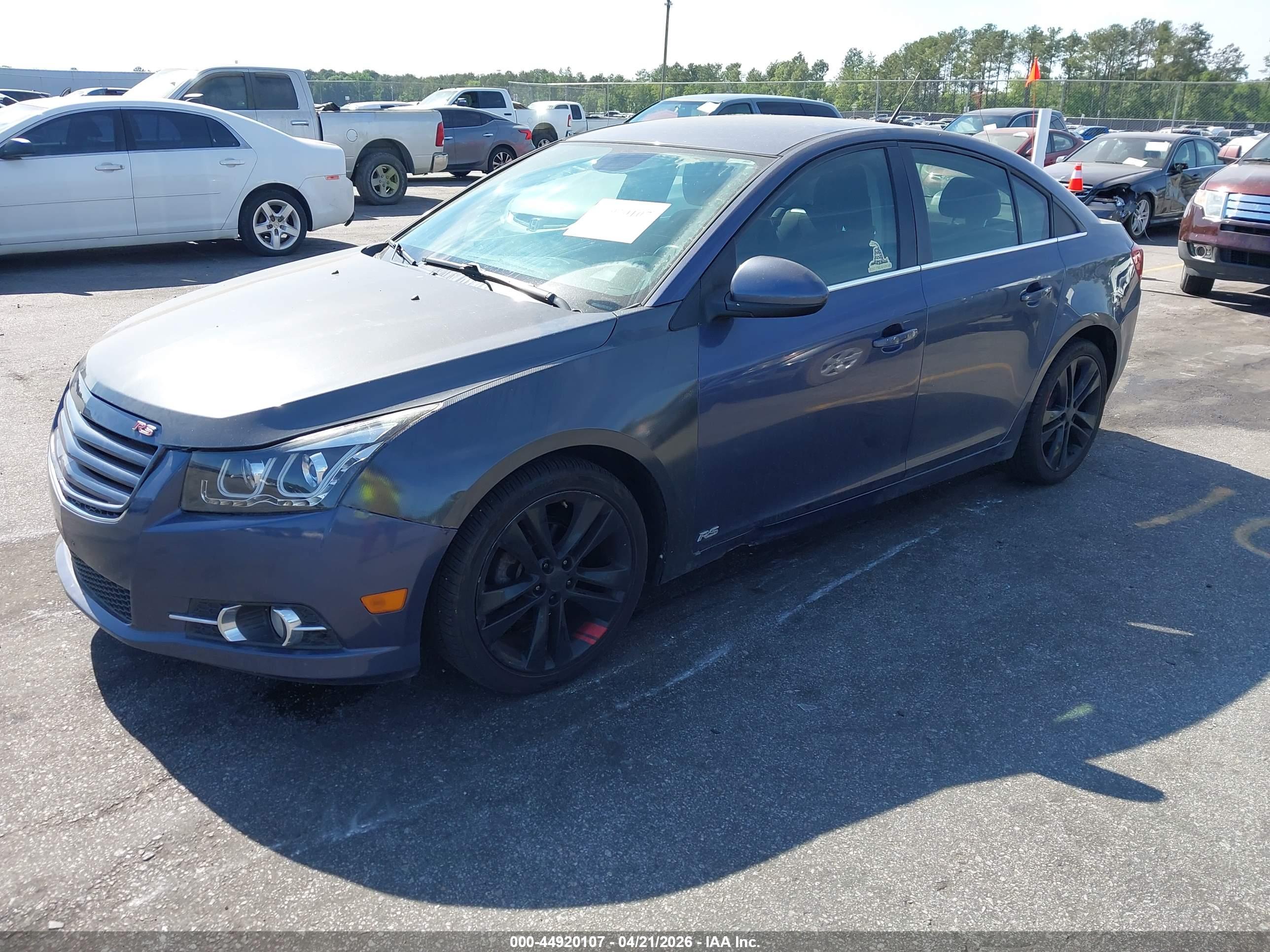 CHEVROLET CRUZE image 2