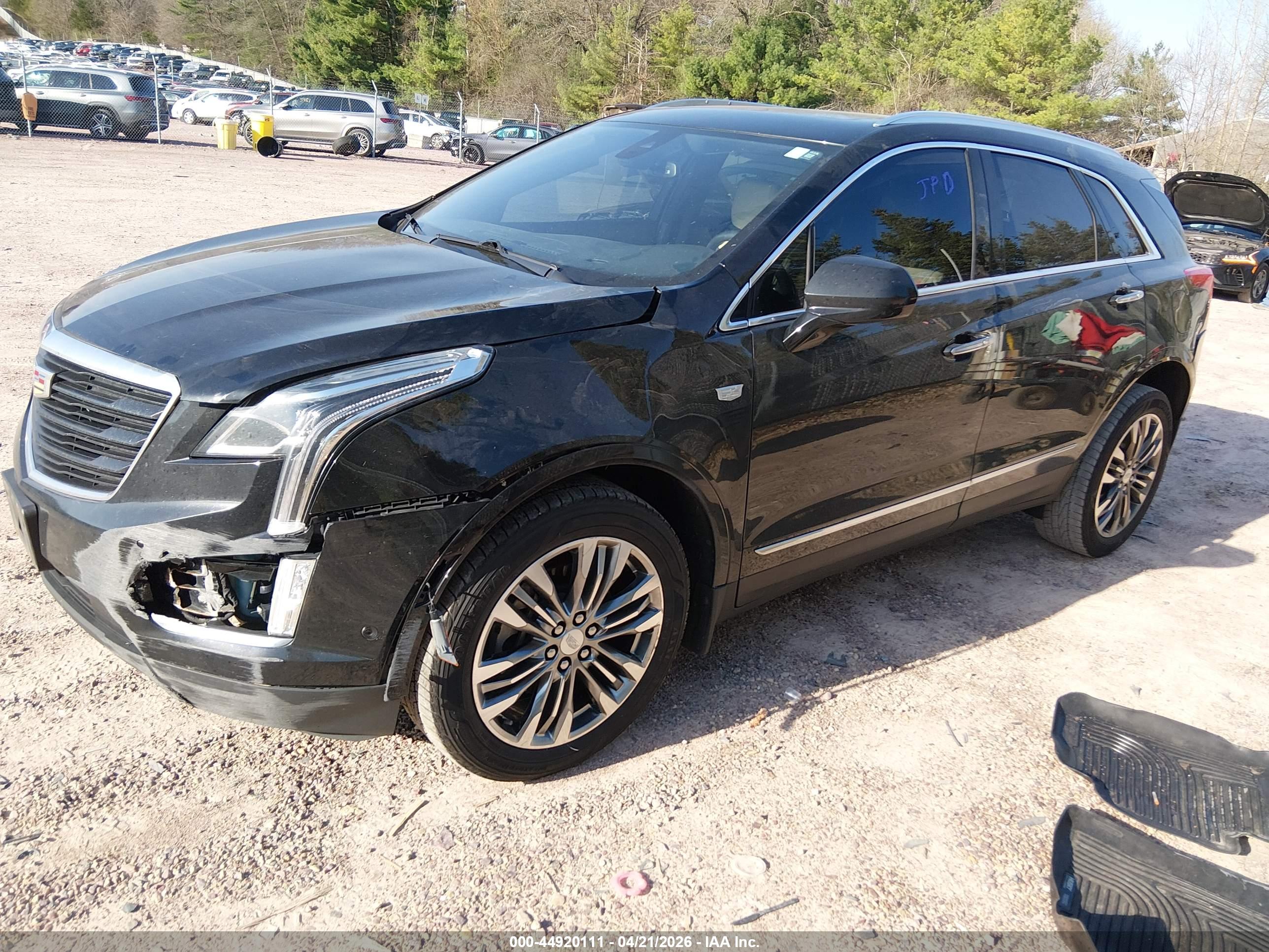 CADILLAC XT5 image 2