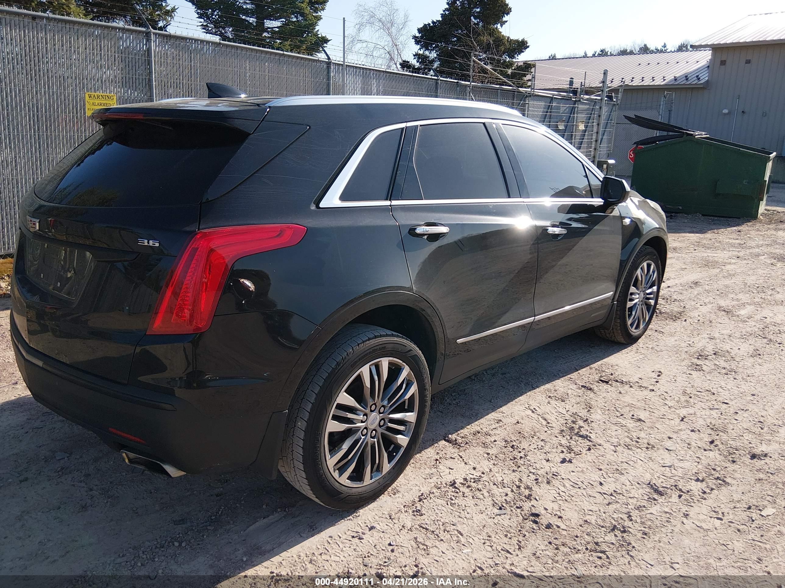 CADILLAC XT5 image 4