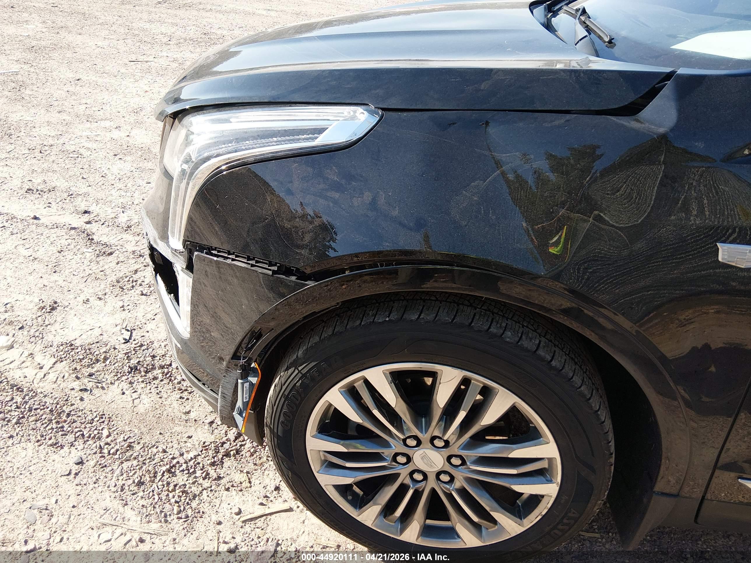 CADILLAC XT5 image 6