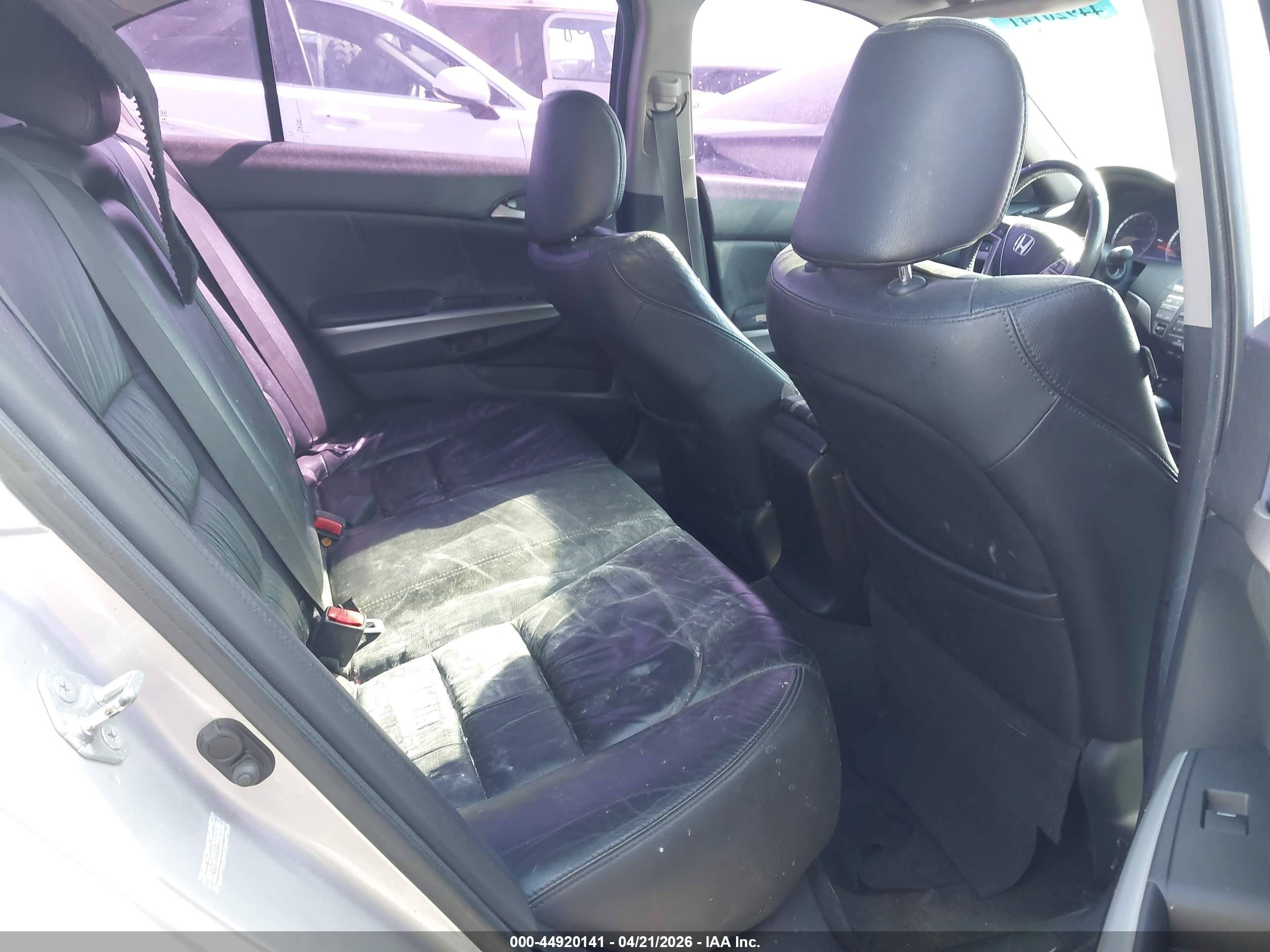 HONDA ACCORD image 8