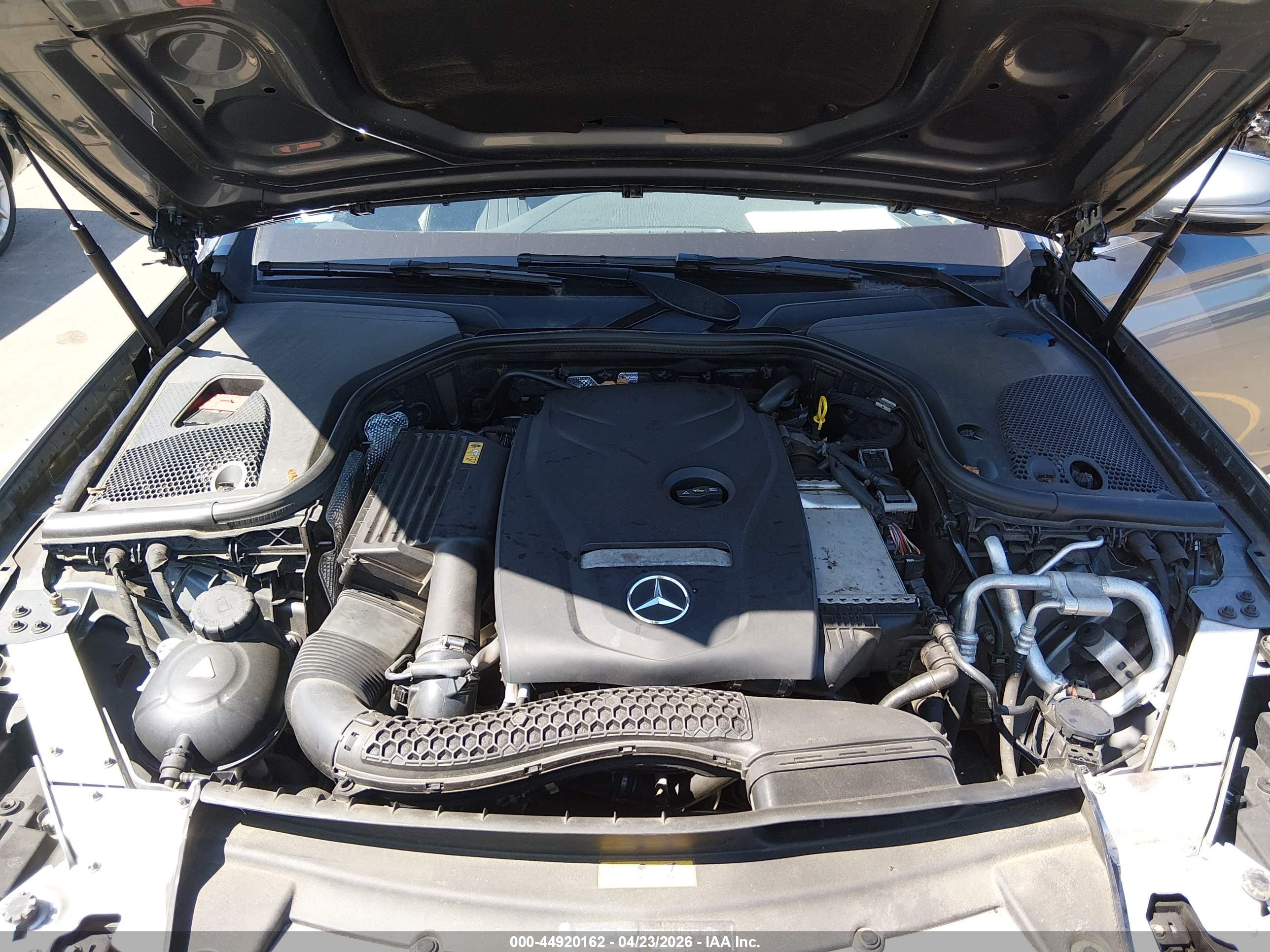 MERCEDES-BENZ E image 10
