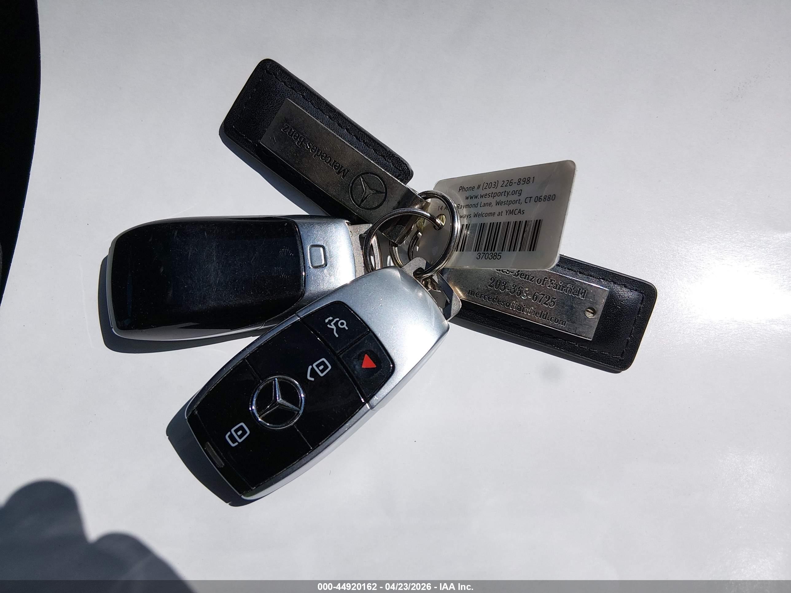 MERCEDES-BENZ E image 11