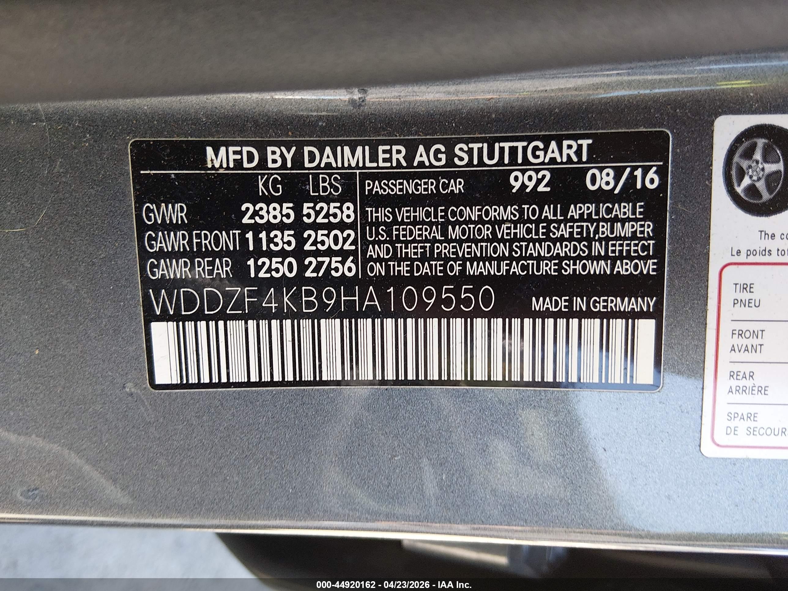 MERCEDES-BENZ E image 9