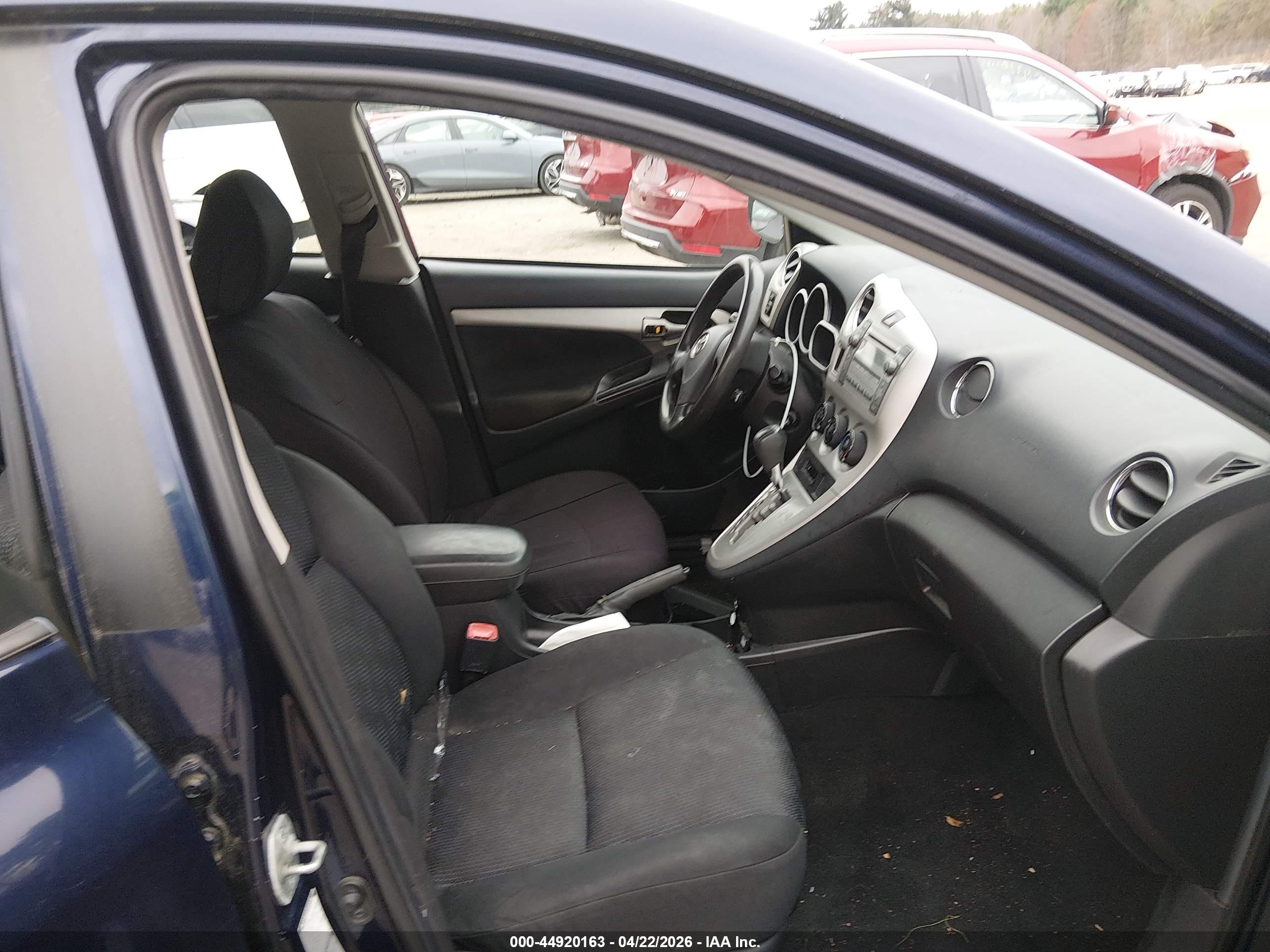 TOYOTA MATRIX image 5