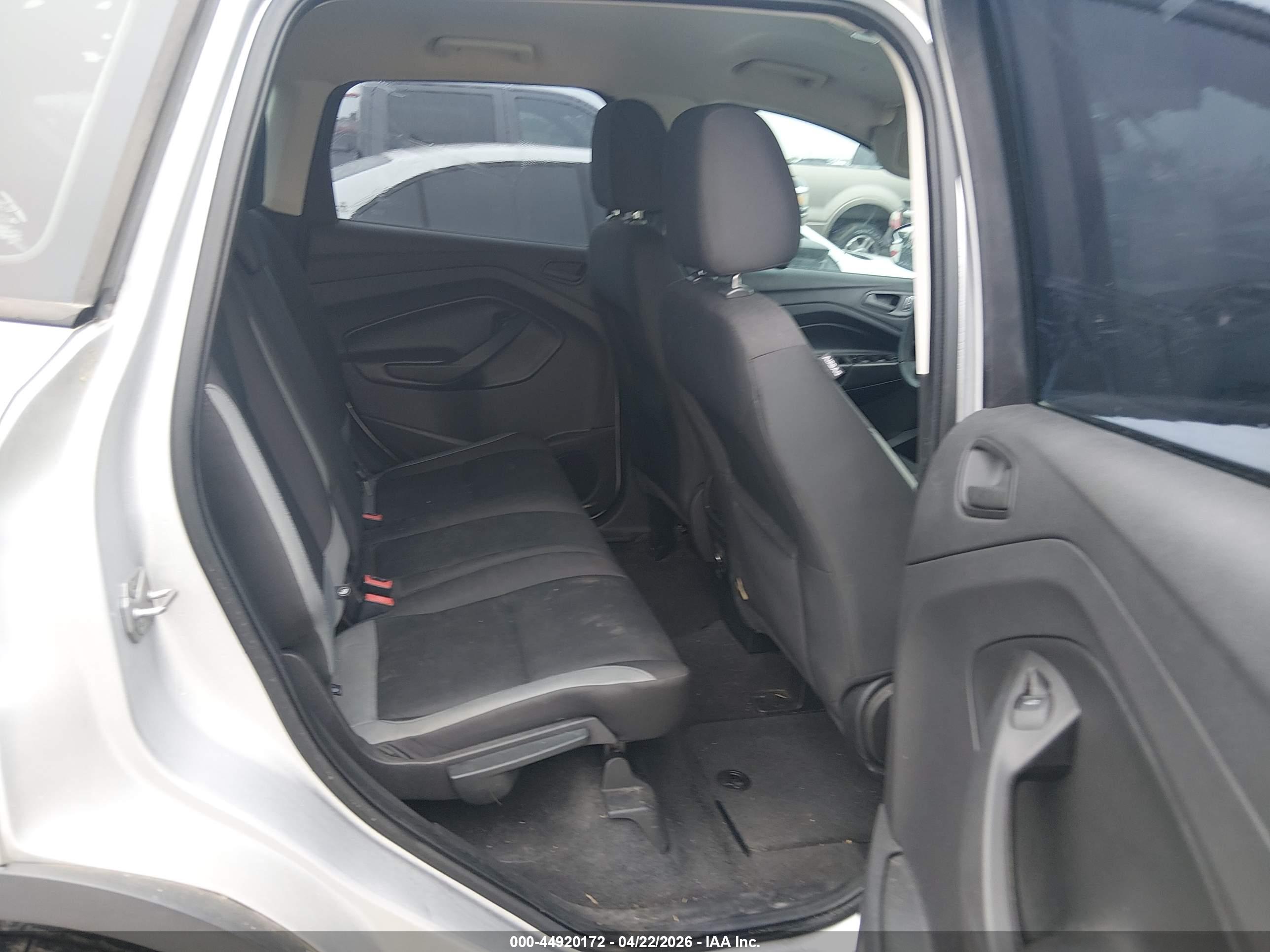 FORD ESCAPE image 8