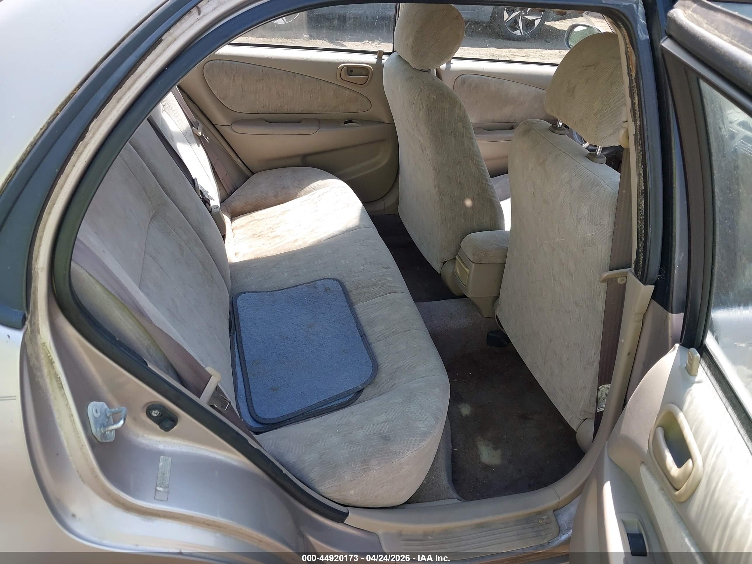 TOYOTA COROLLA image 8