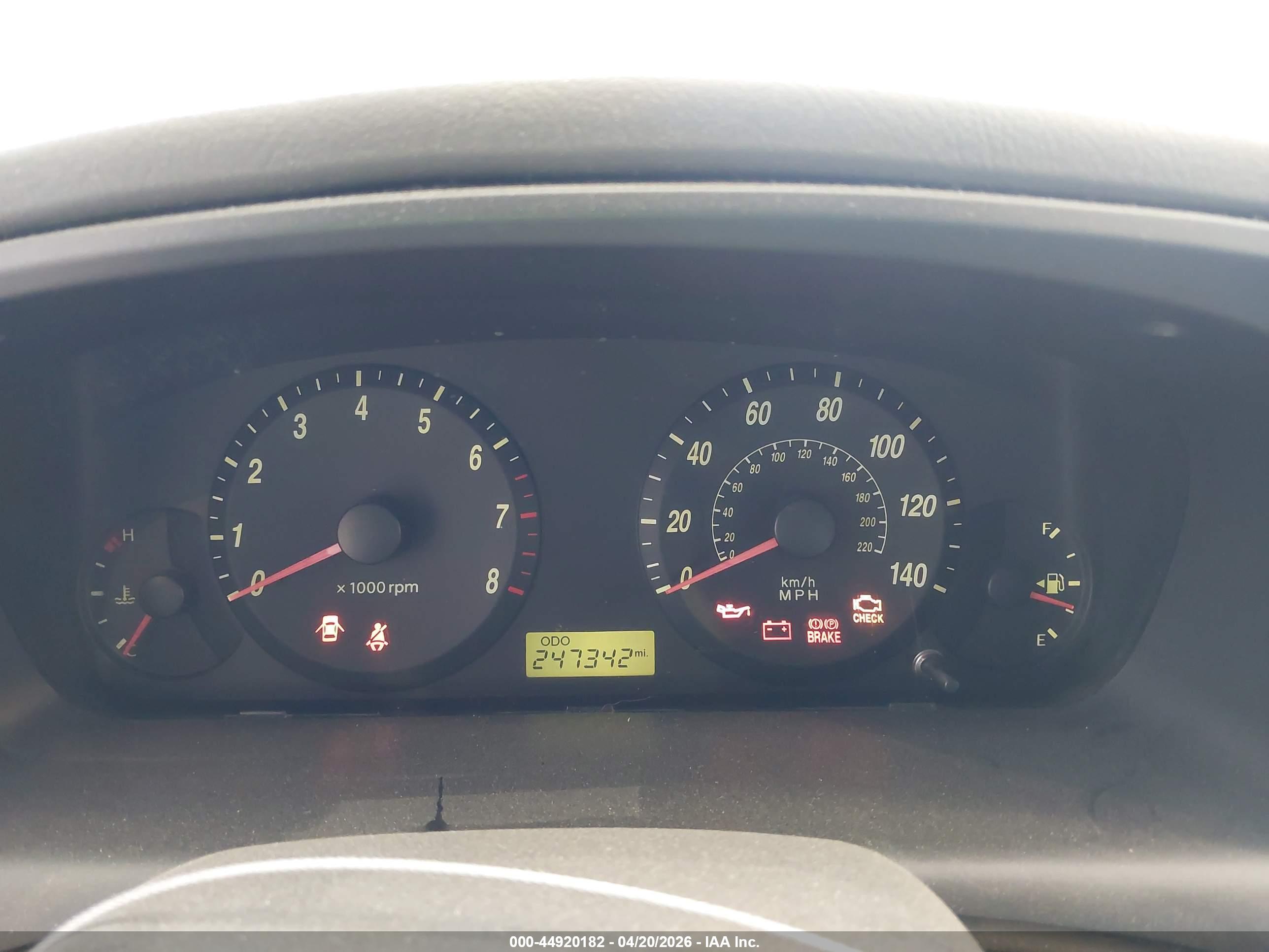 HYUNDAI ELANTRA image 7