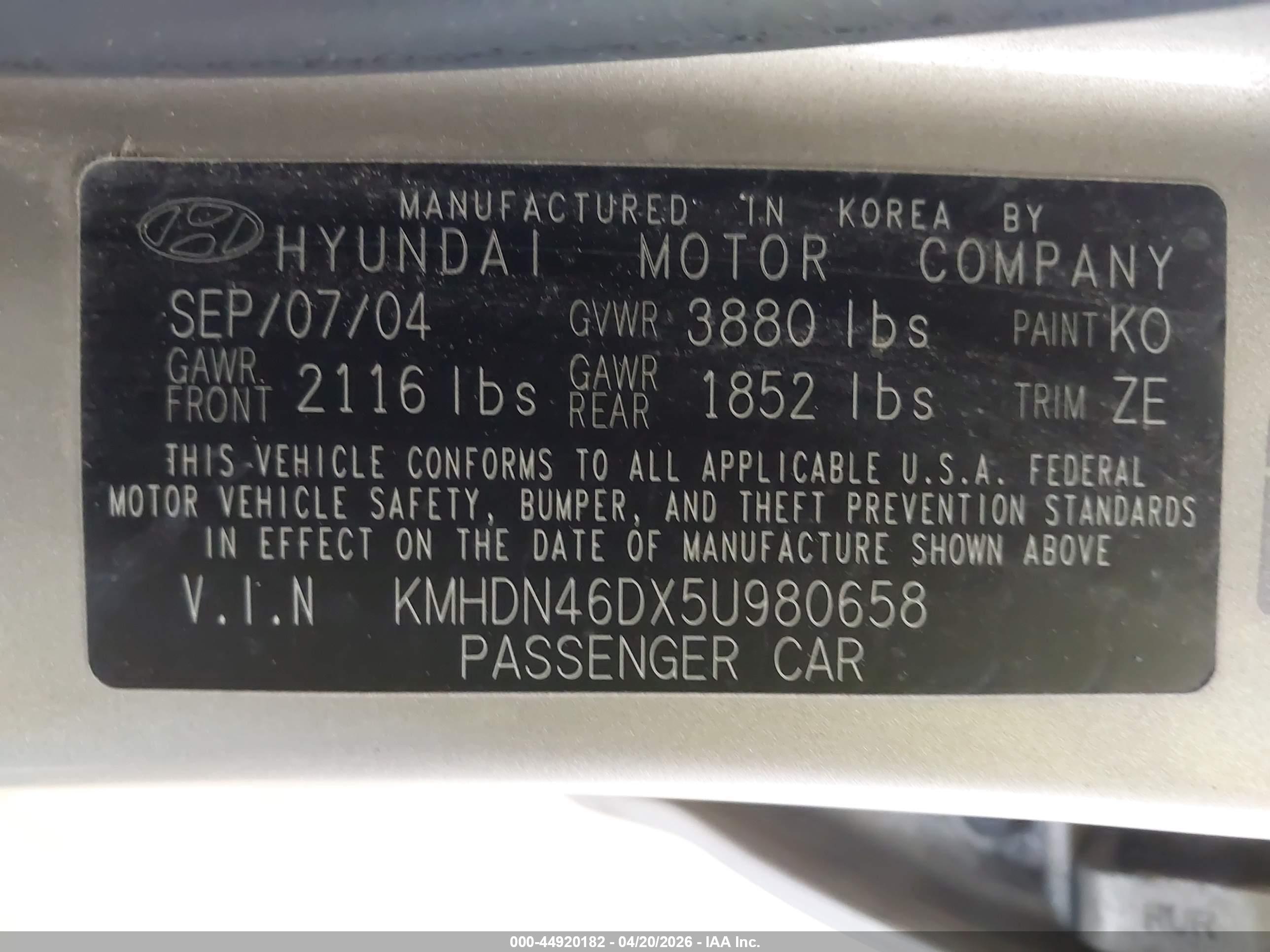 HYUNDAI ELANTRA image 9