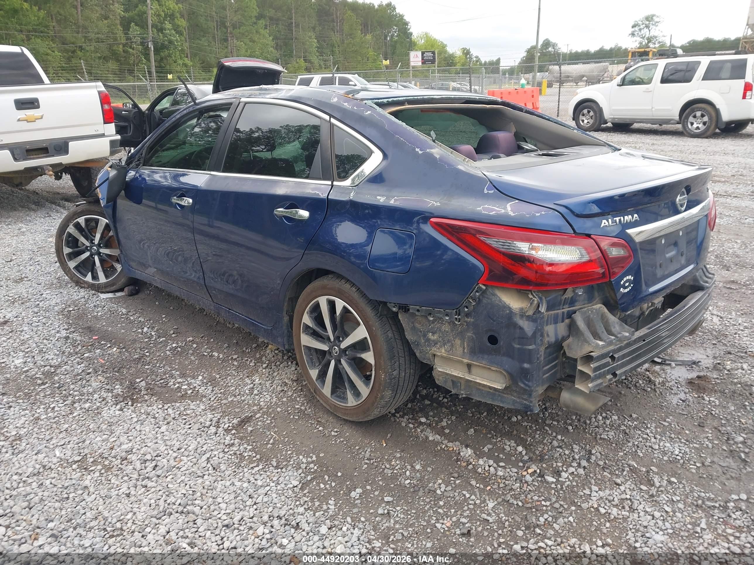 NISSAN ALTIMA image 3