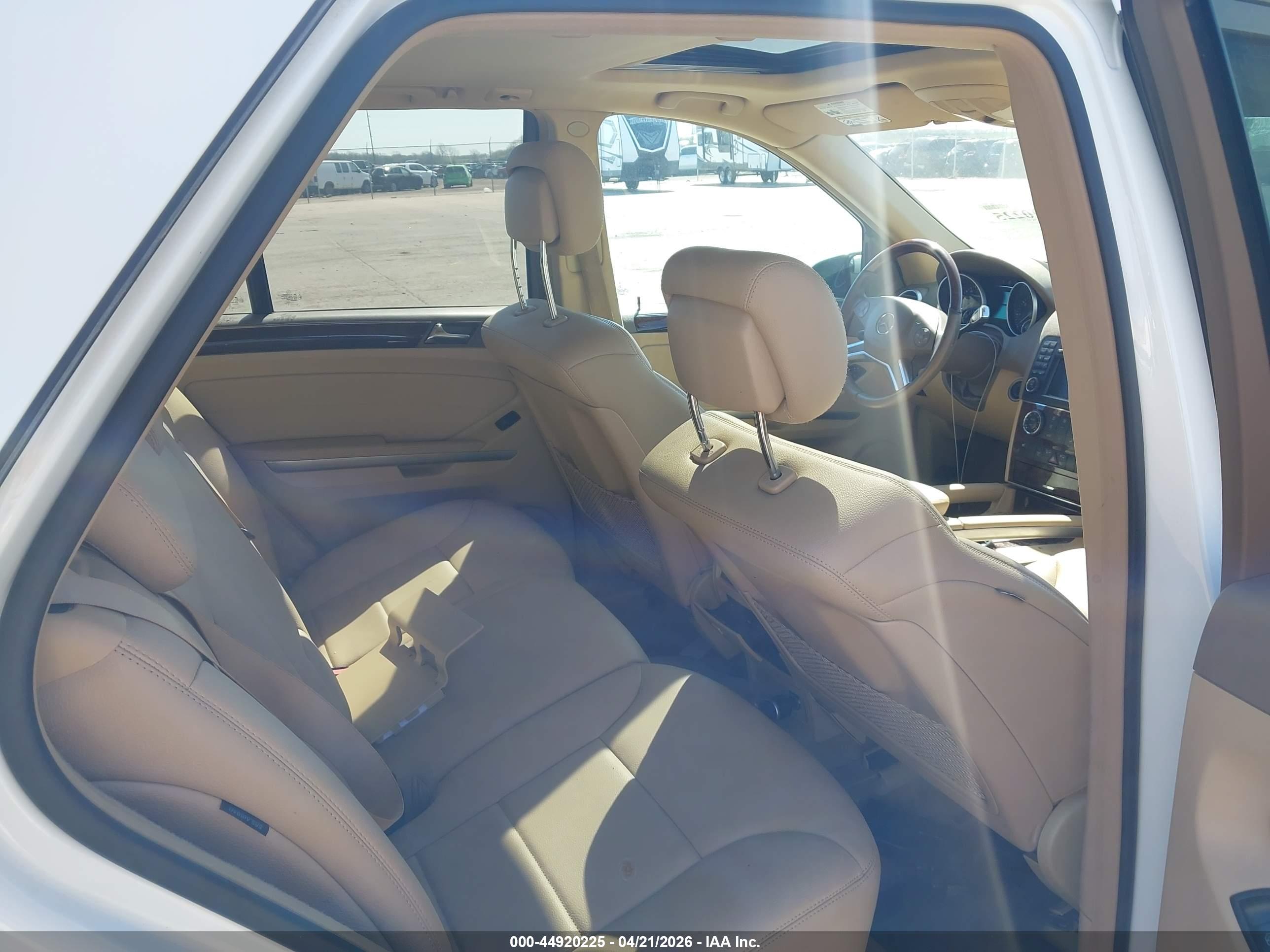 MERCEDES-BENZ ML image 8