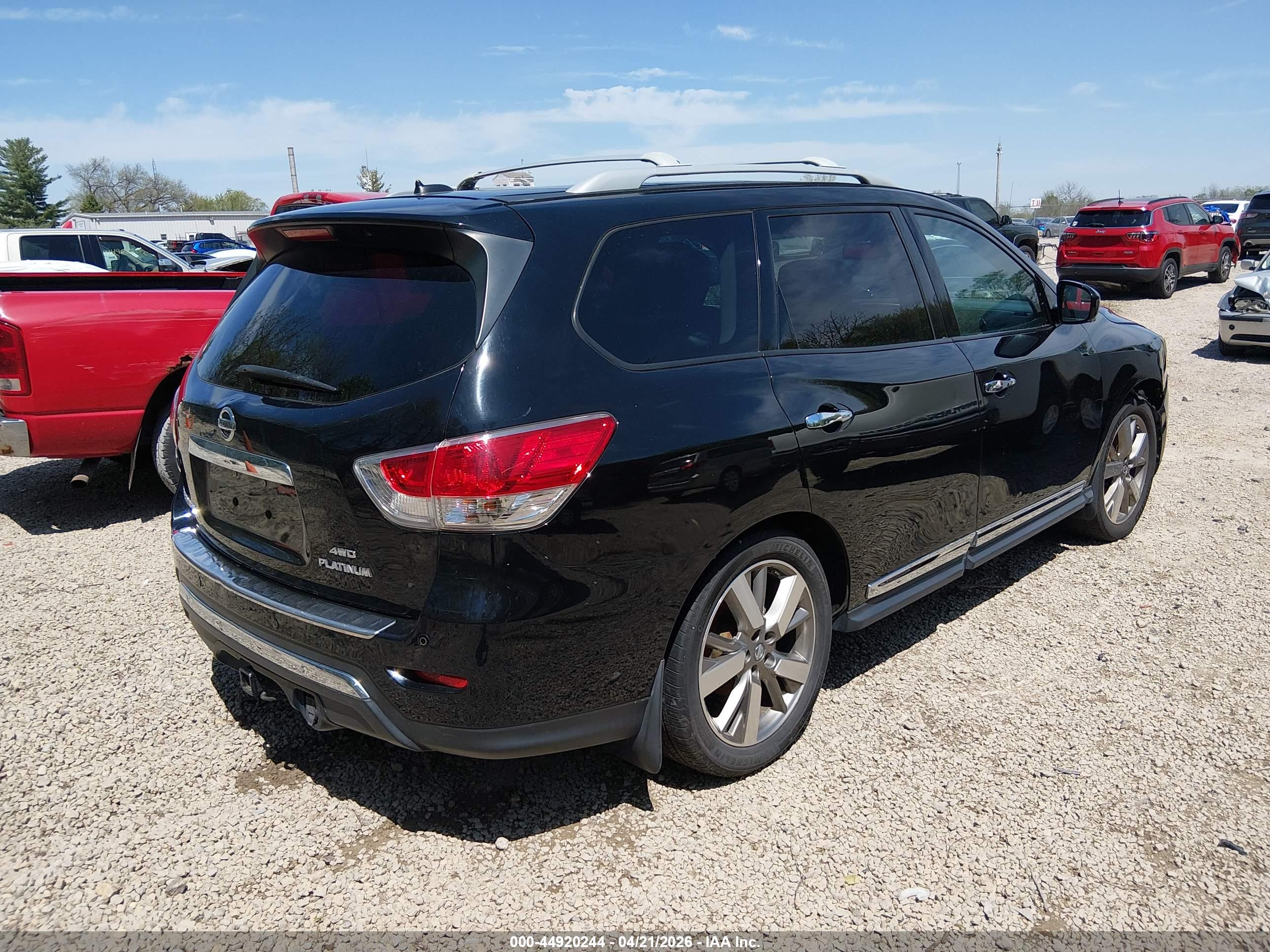NISSAN PATHFINDER image 4
