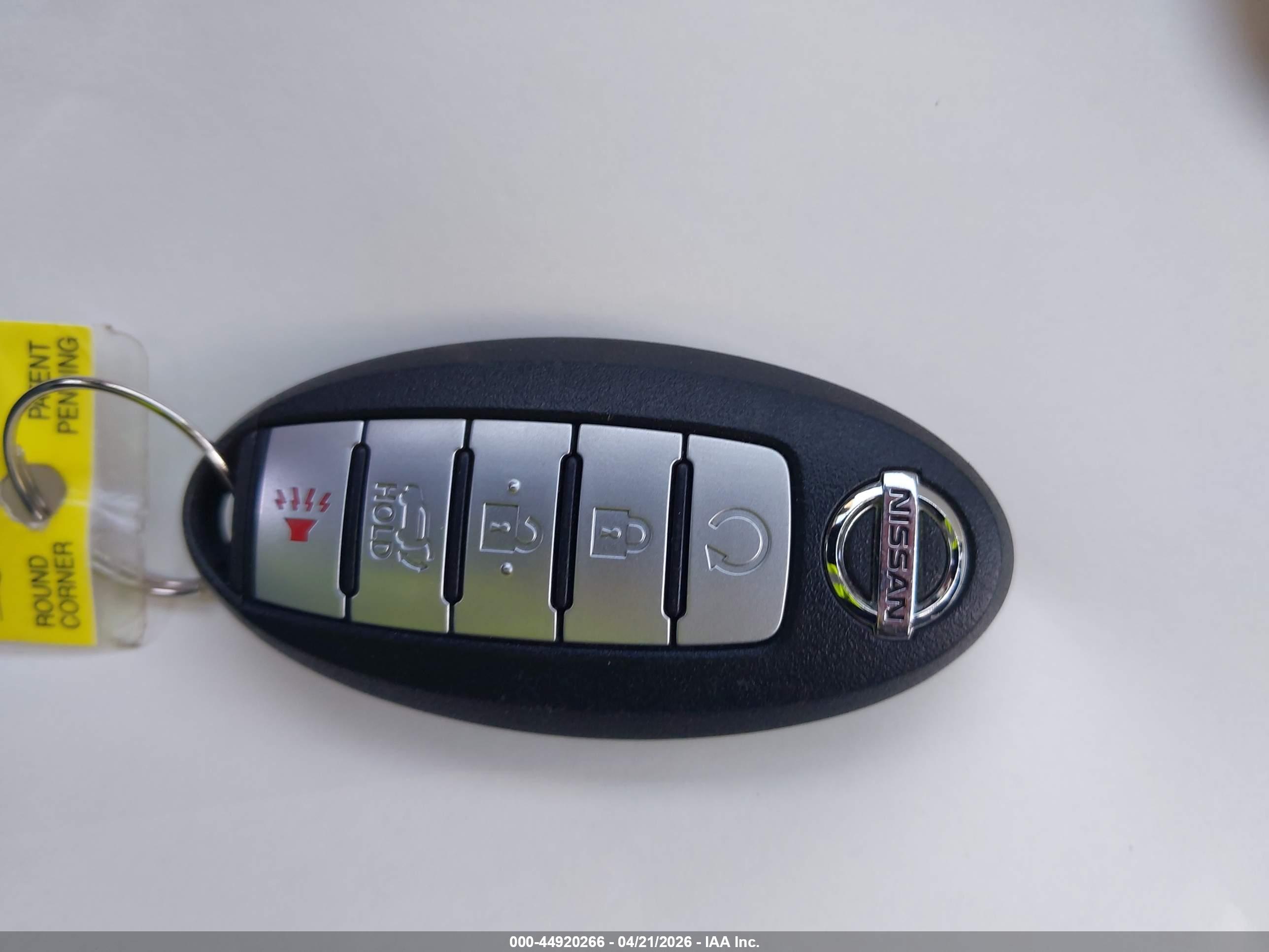 NISSAN ROGUE image 11