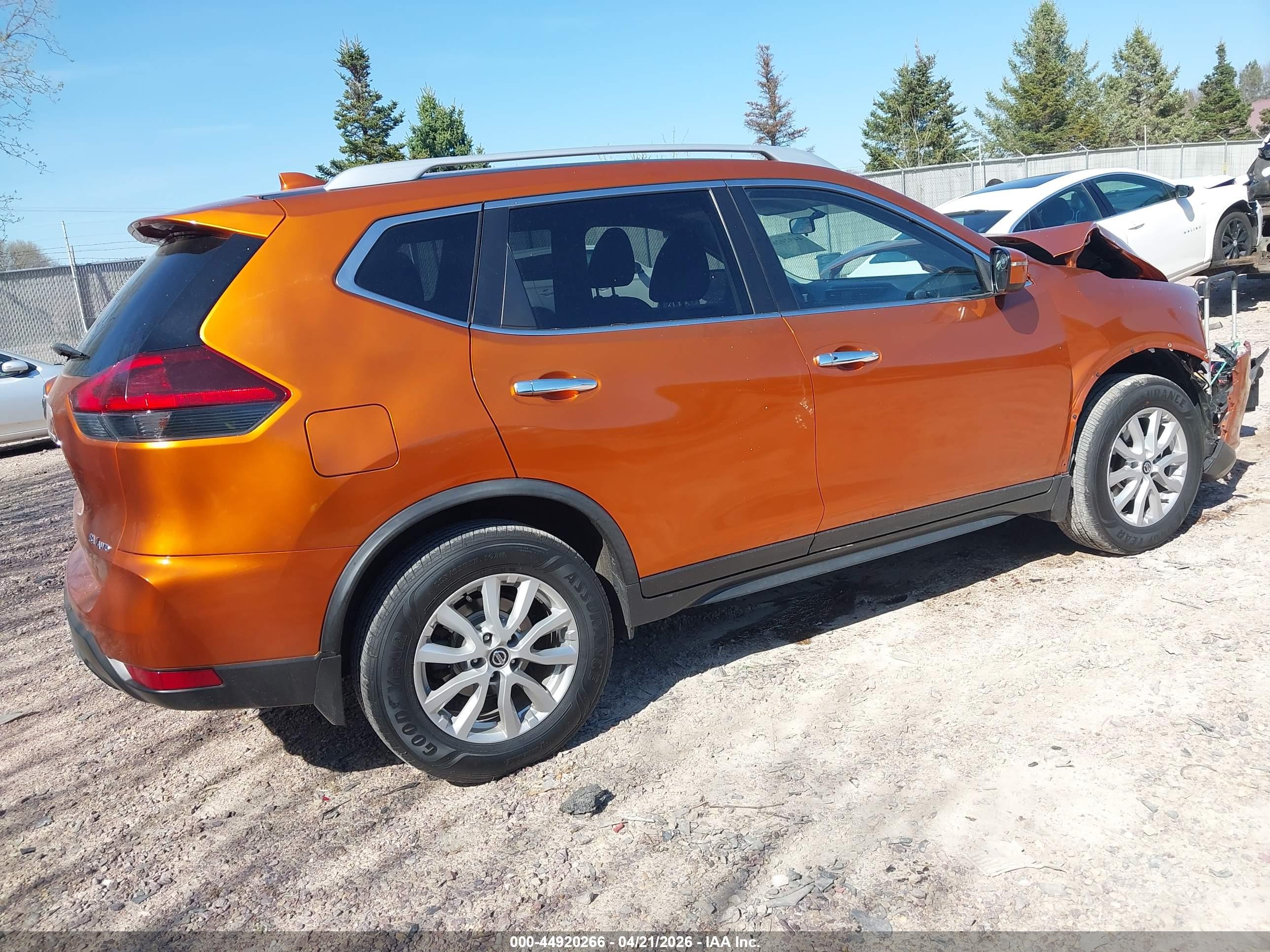 NISSAN ROGUE image 4