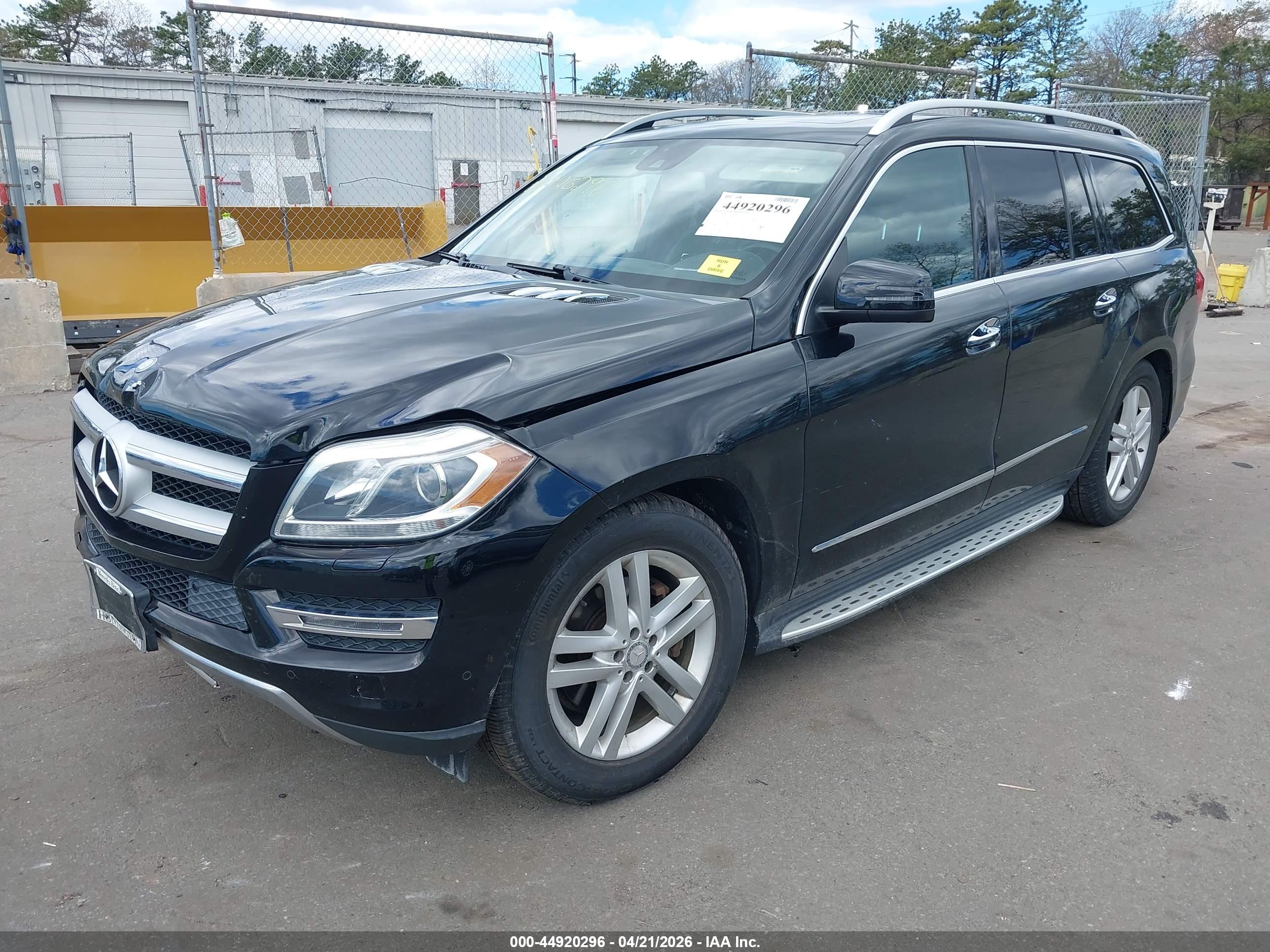 MERCEDES-BENZ GL image 2