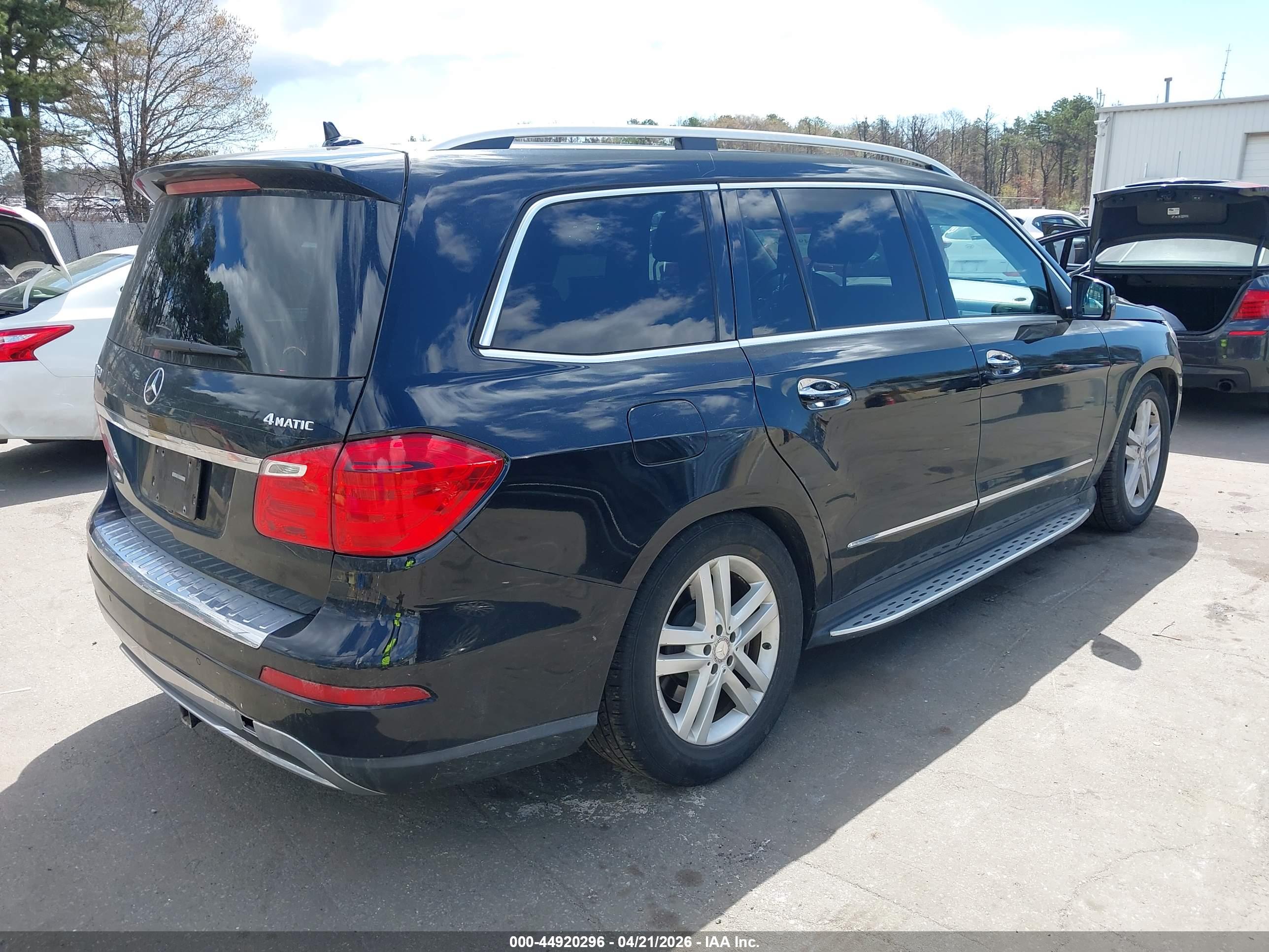 MERCEDES-BENZ GL image 4