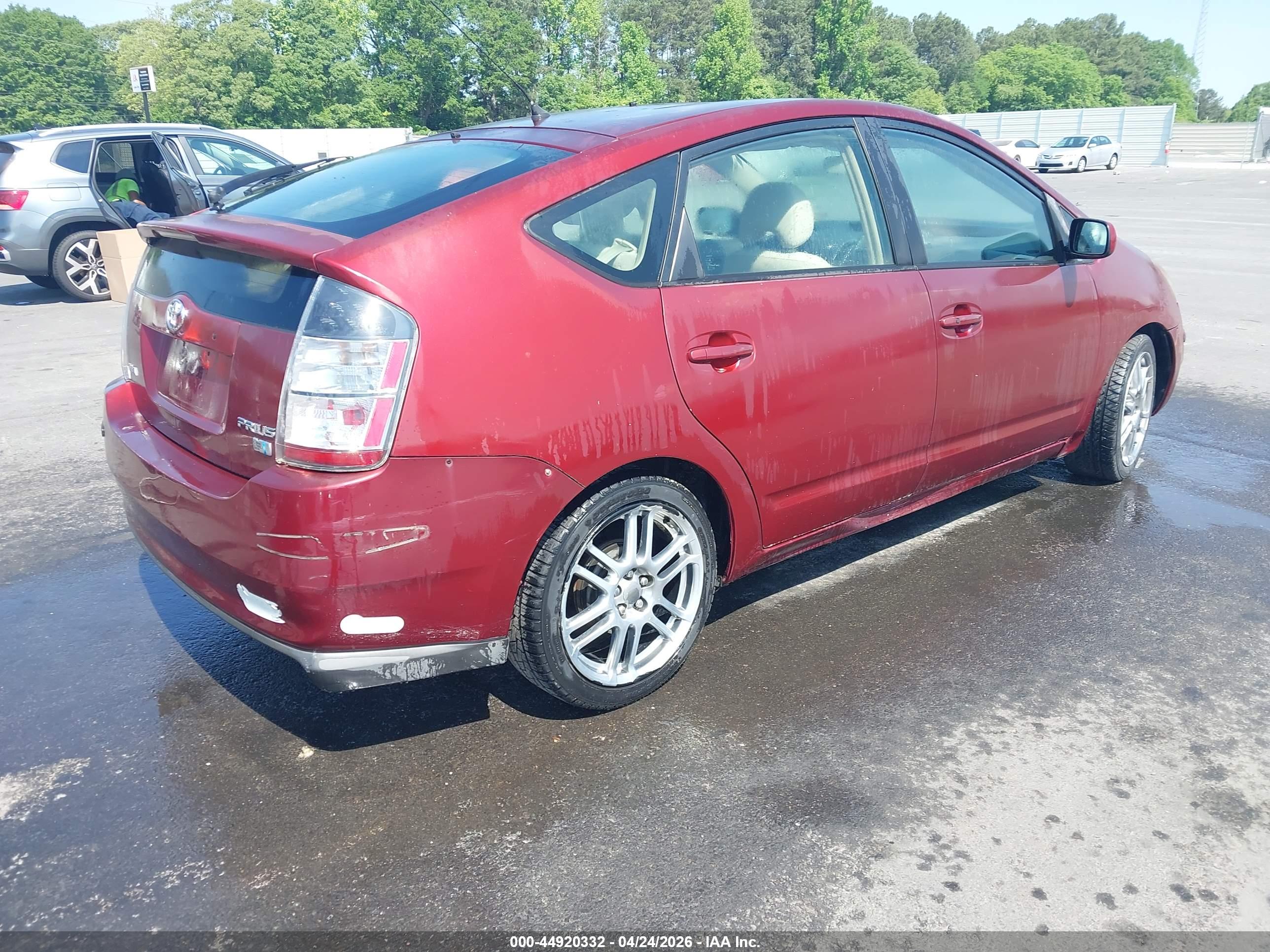 TOYOTA PRIUS image 4