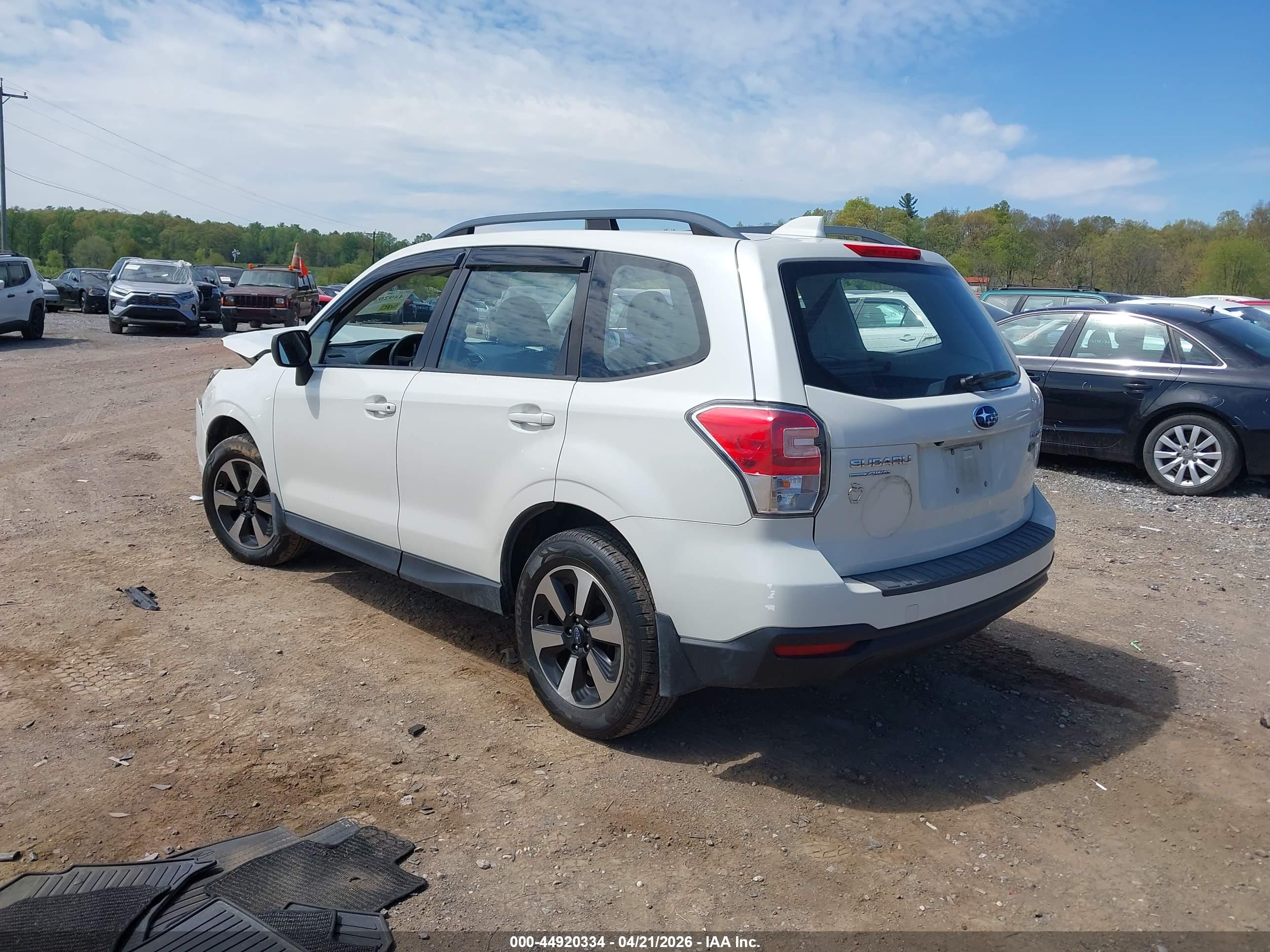 SUBARU FORESTER image 3