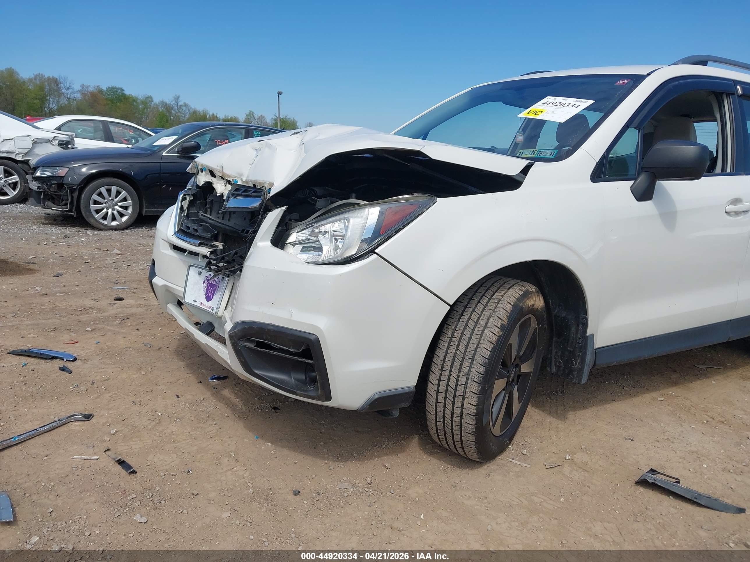 SUBARU FORESTER image 6