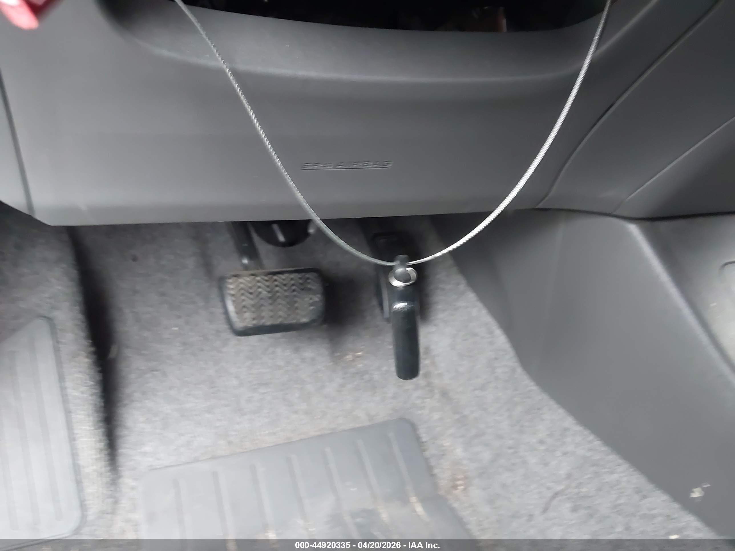 TOYOTA PRIUS image 11