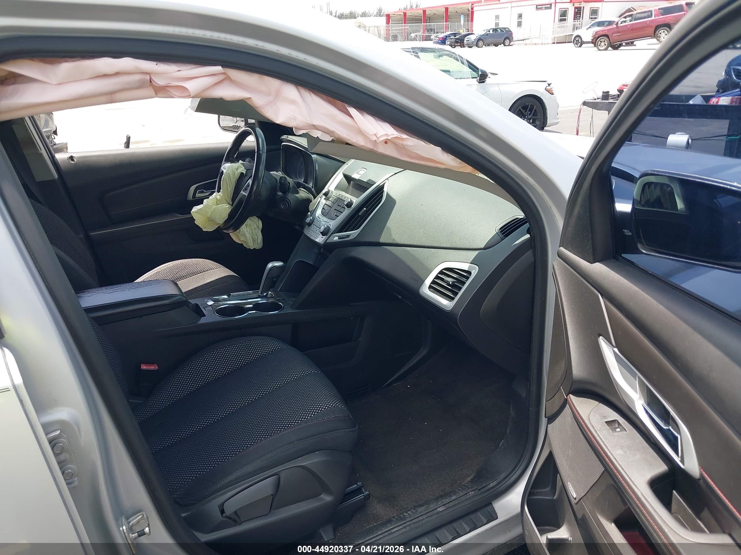 GMC TERRAIN image 5