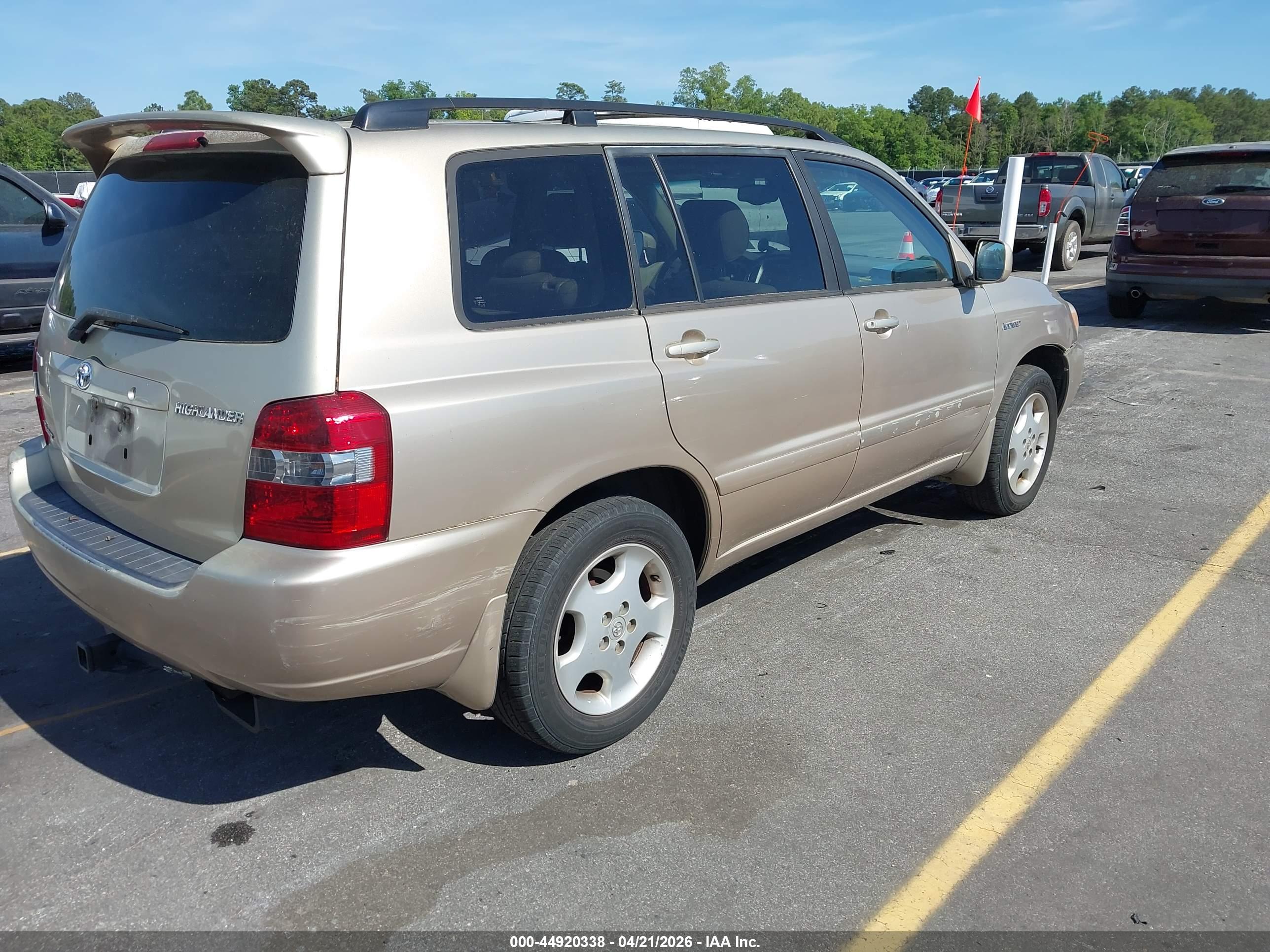 TOYOTA HIGHLANDER image 4