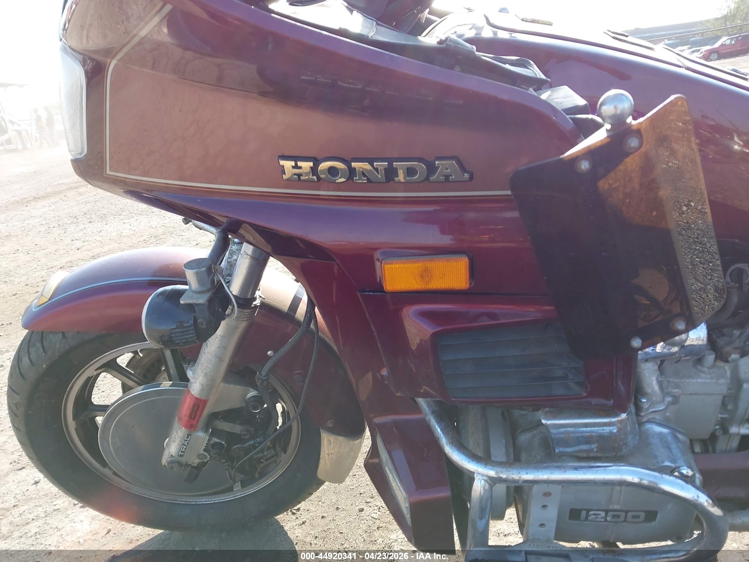 HONDA GL1200 image 10