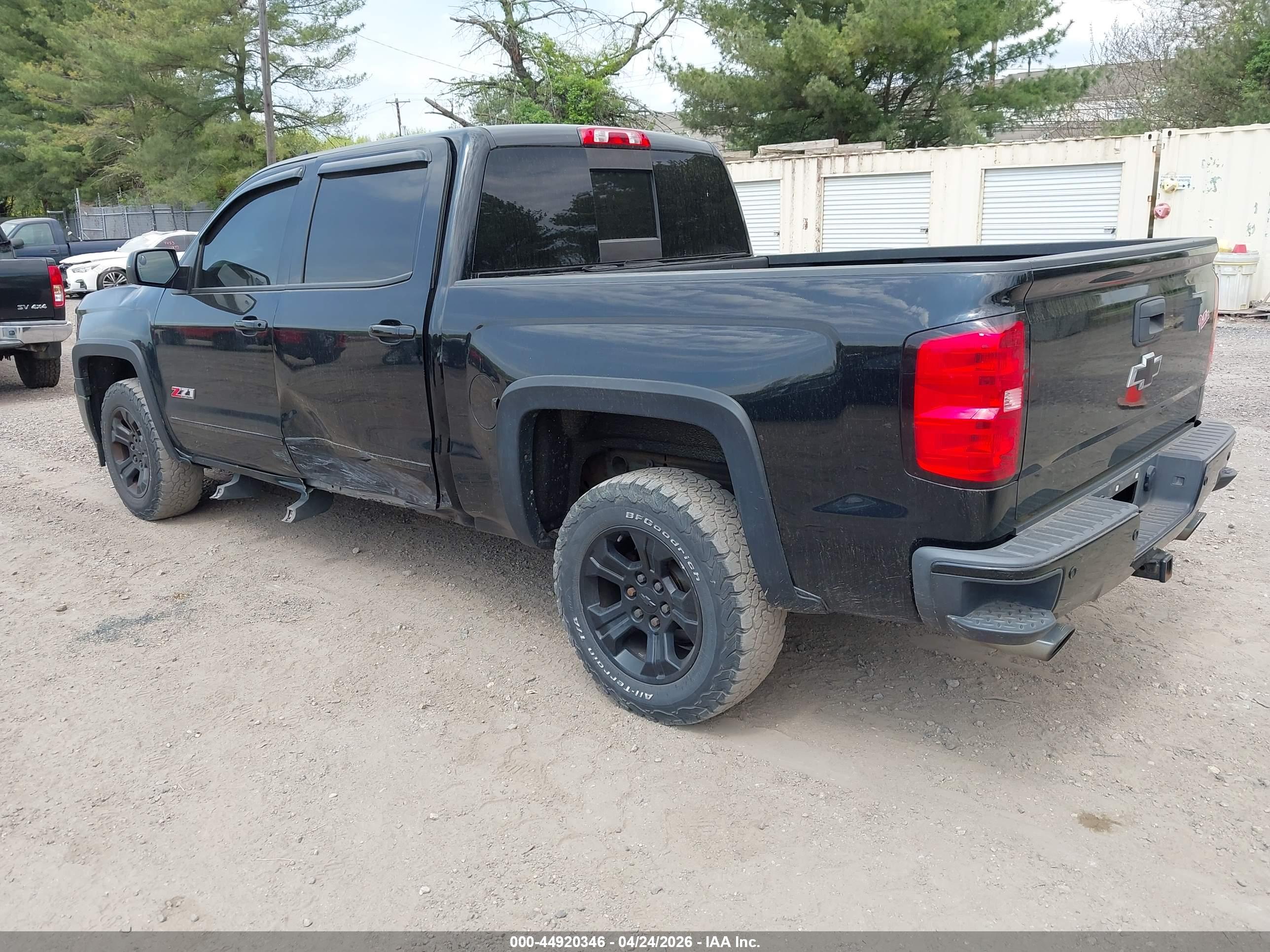CHEVROLET SILVERADO image 3