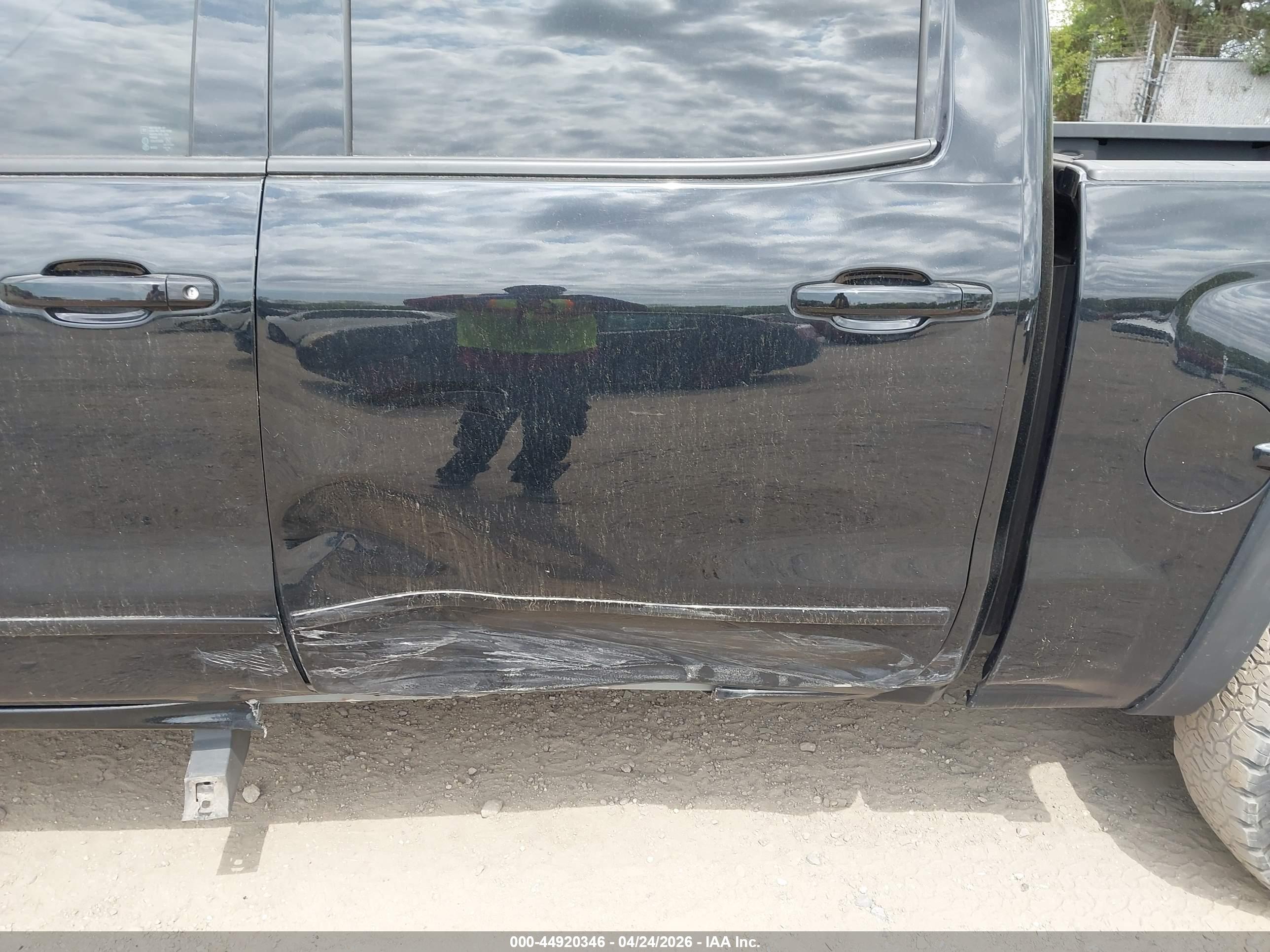 CHEVROLET SILVERADO image 6