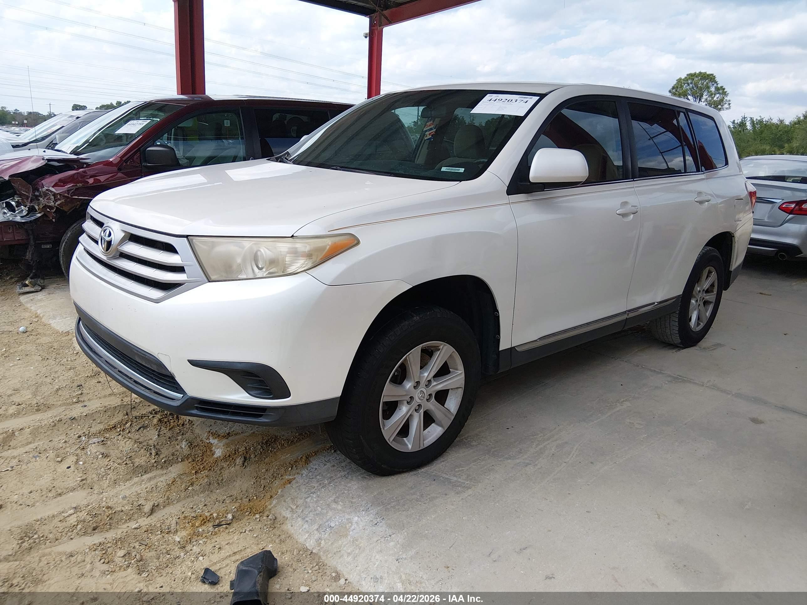 TOYOTA HIGHLANDER image 2