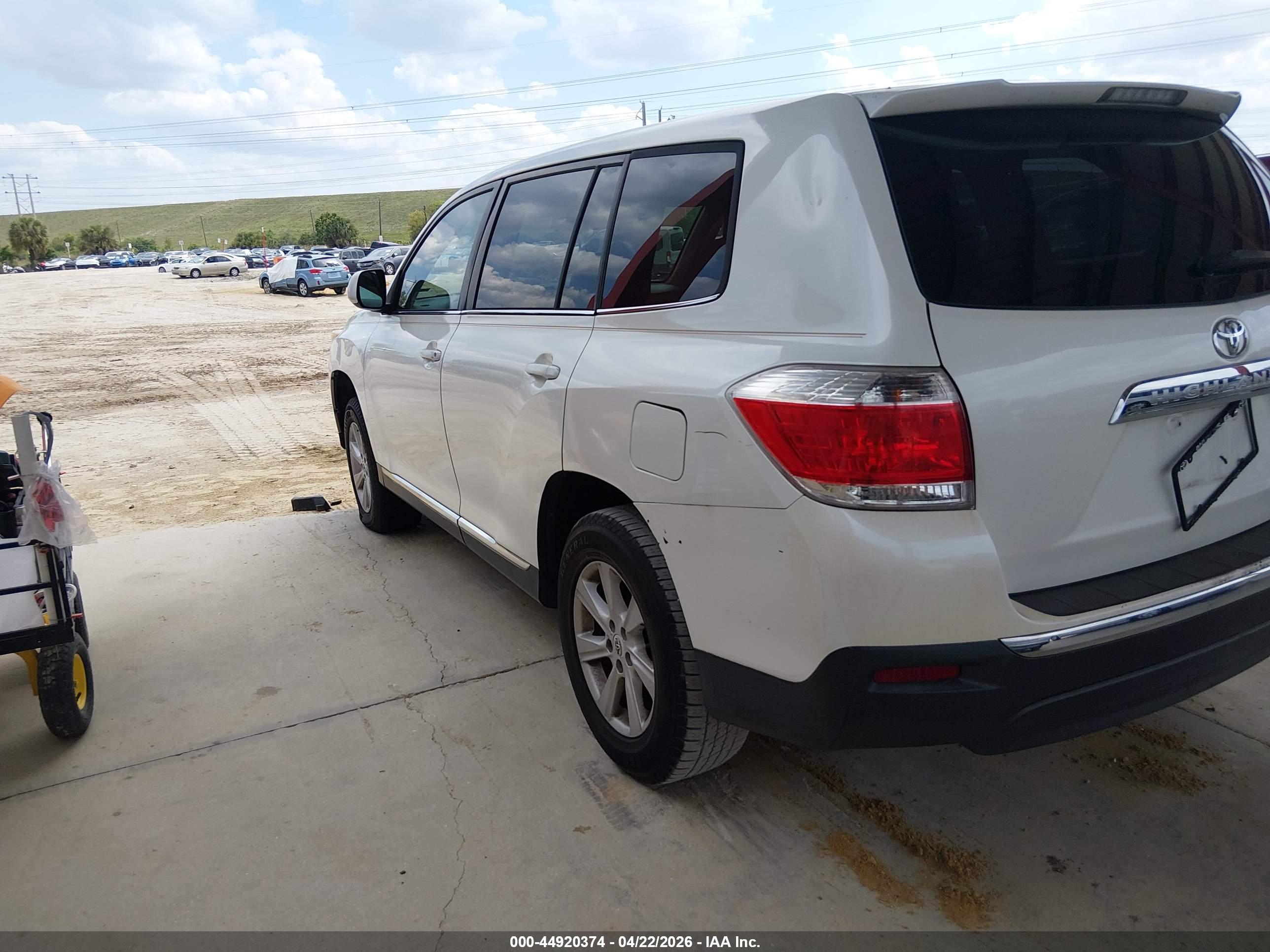 TOYOTA HIGHLANDER image 3