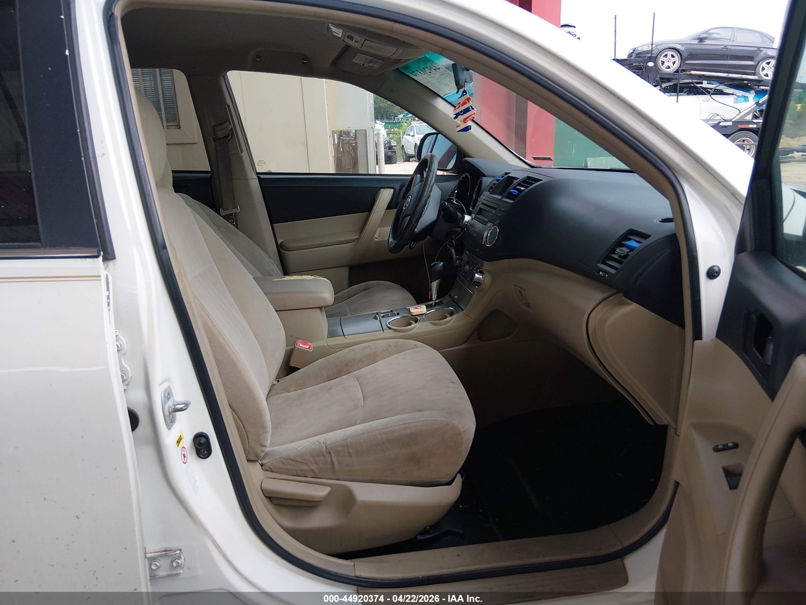 TOYOTA HIGHLANDER image 5