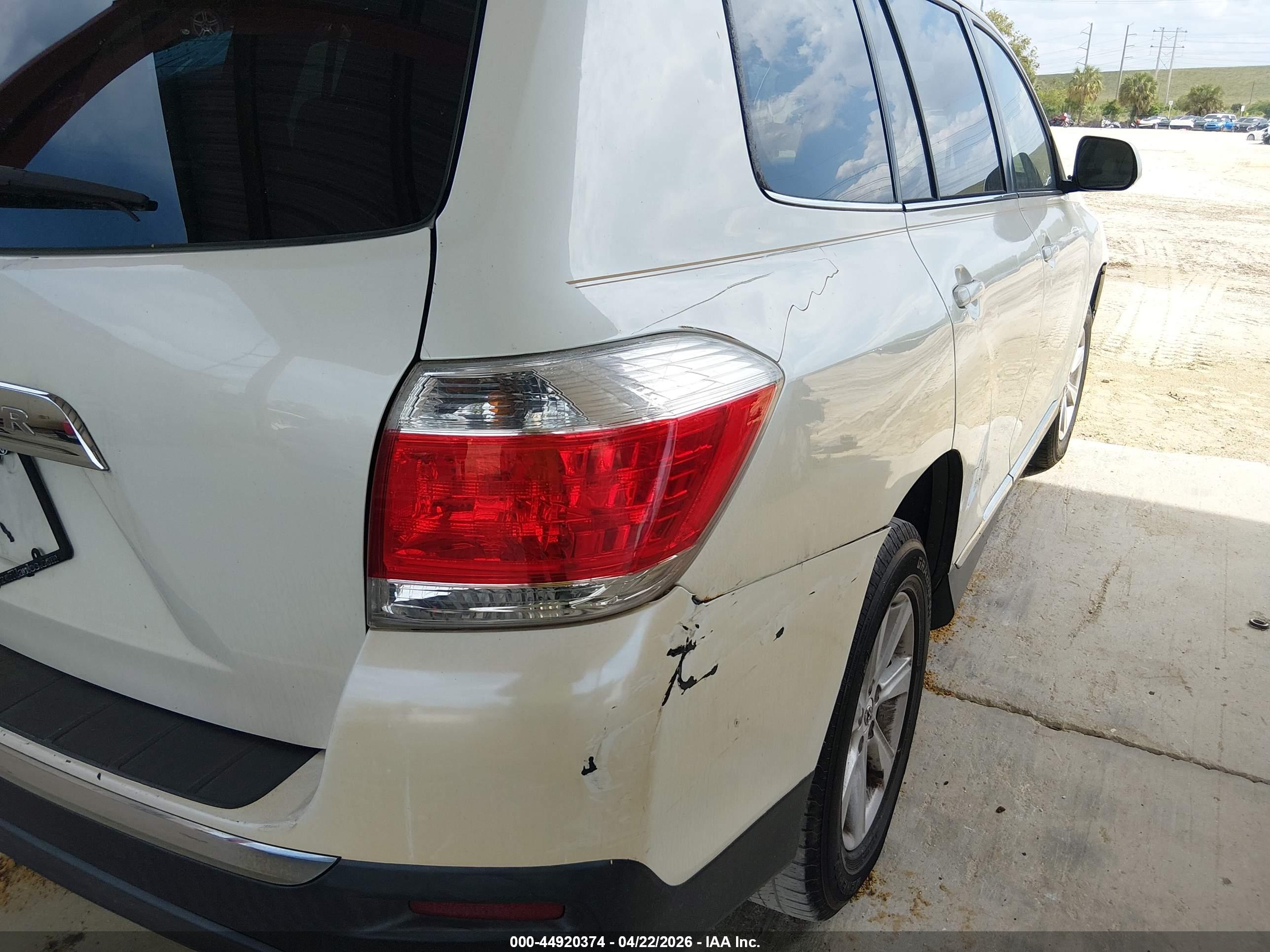TOYOTA HIGHLANDER image 6