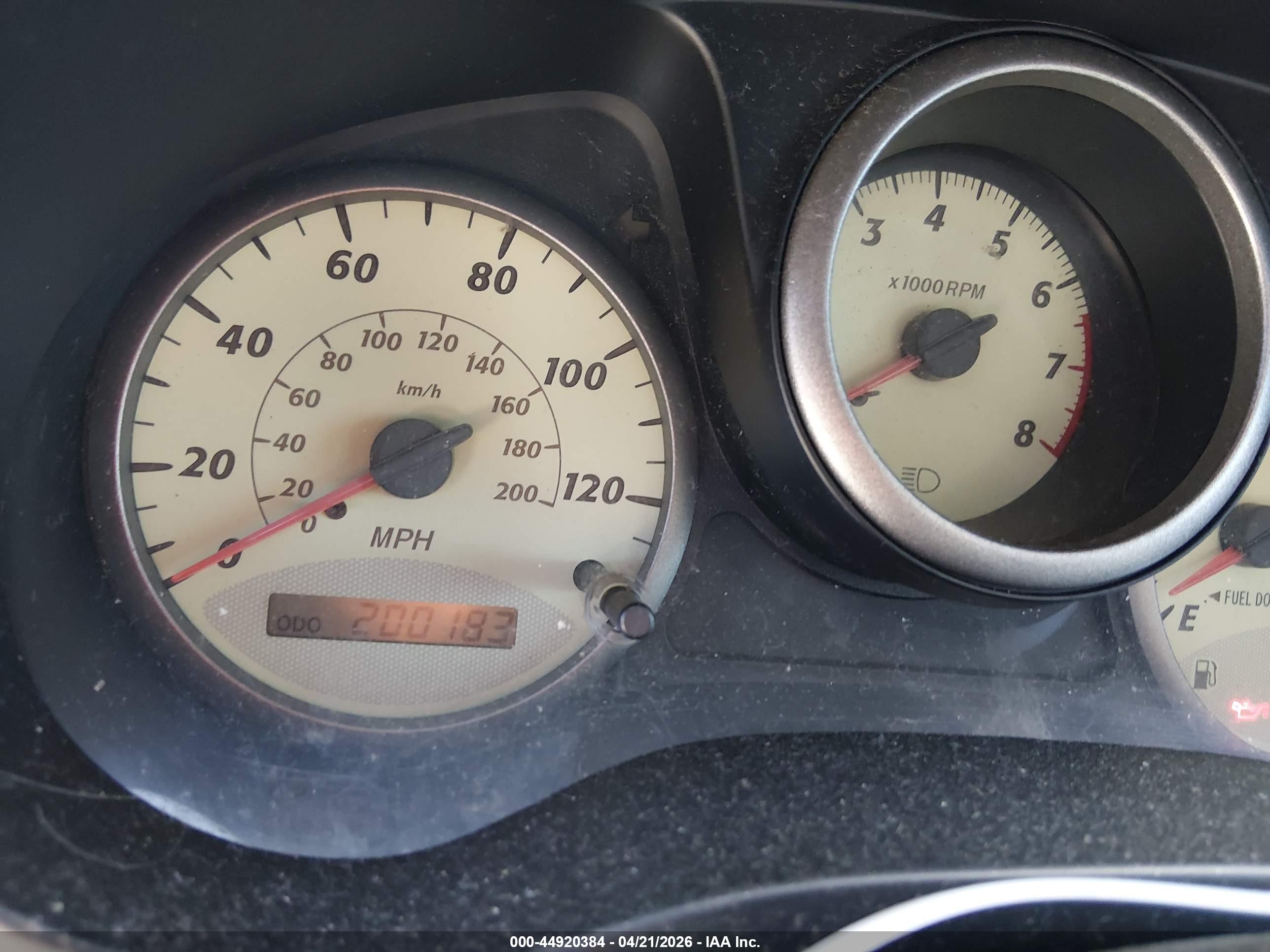TOYOTA RAV4 image 7