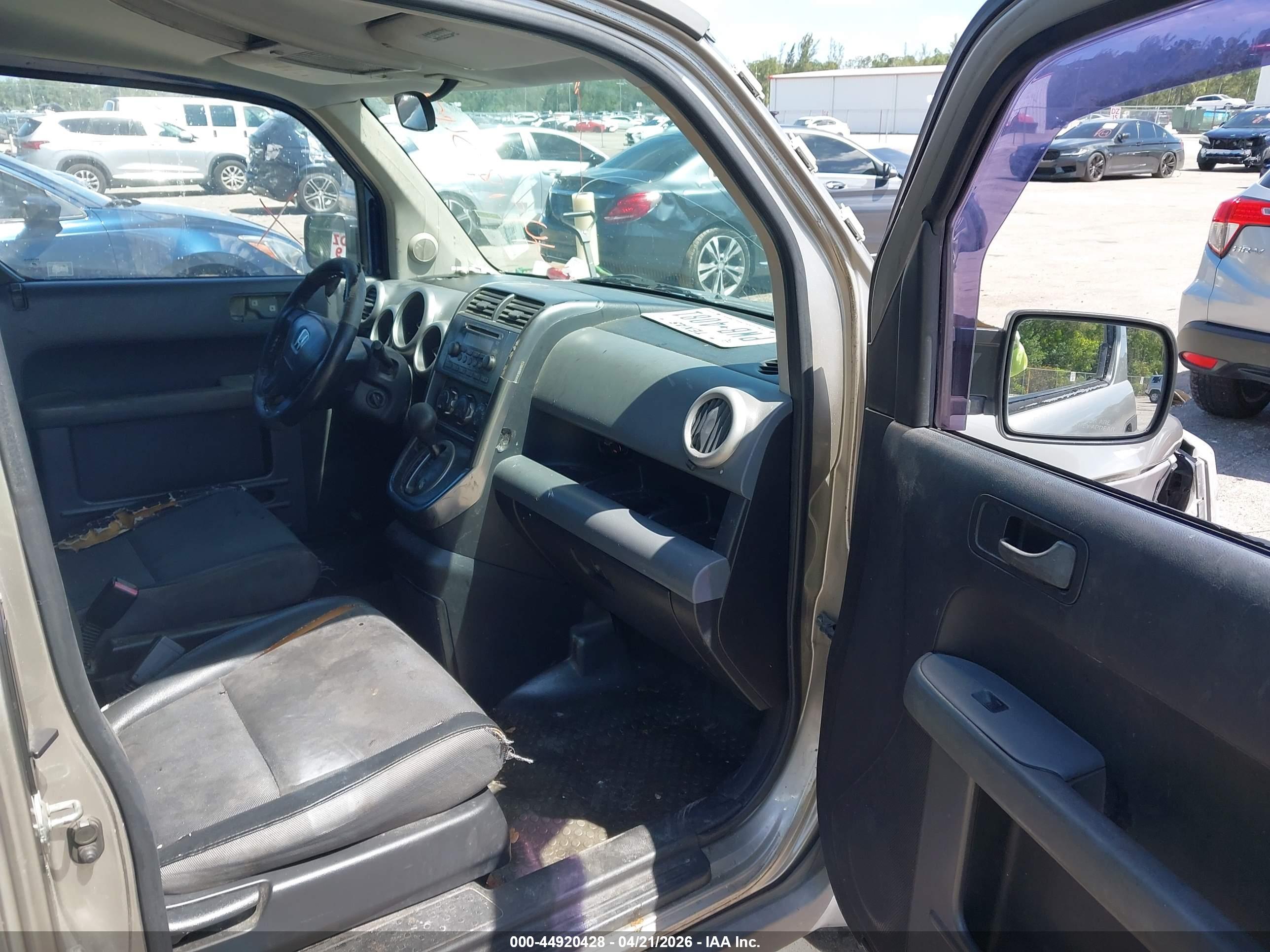 HONDA ELEMENT image 5
