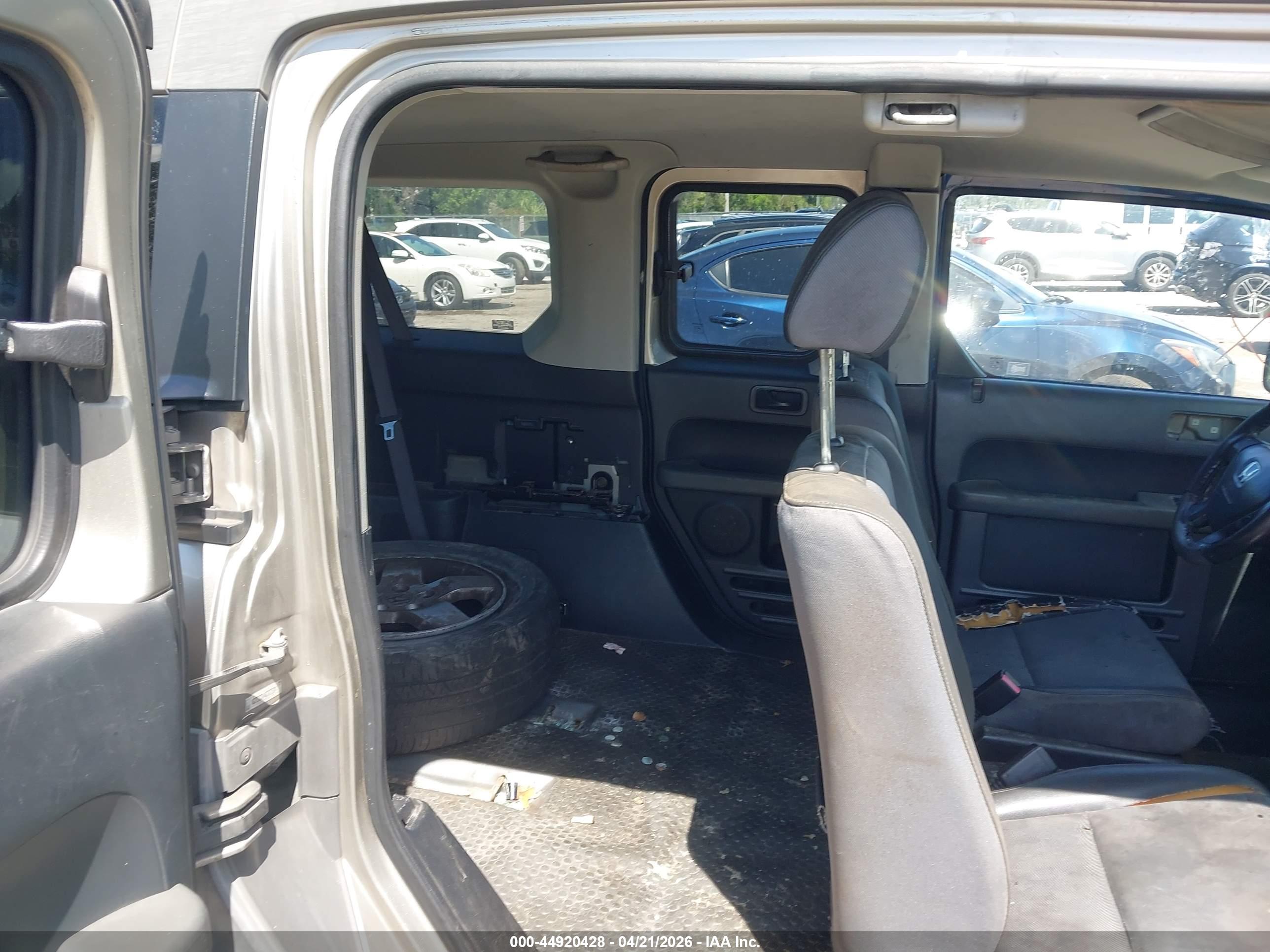 HONDA ELEMENT image 8