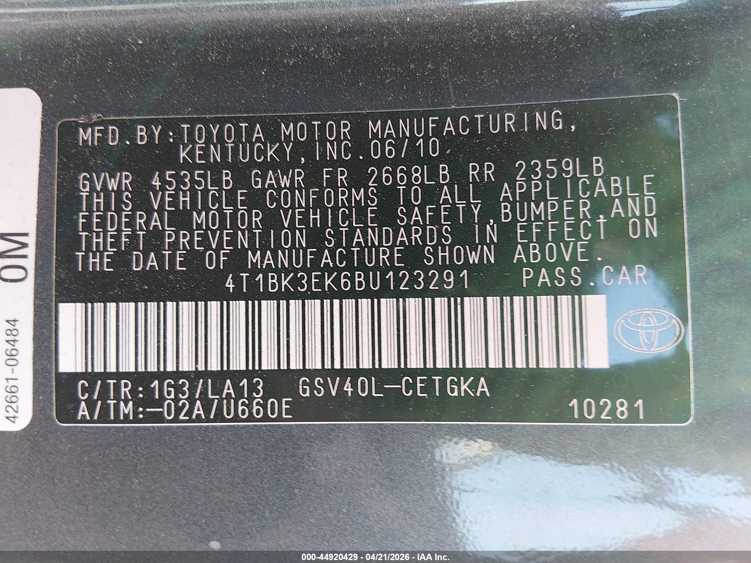 TOYOTA CAMRY image 9