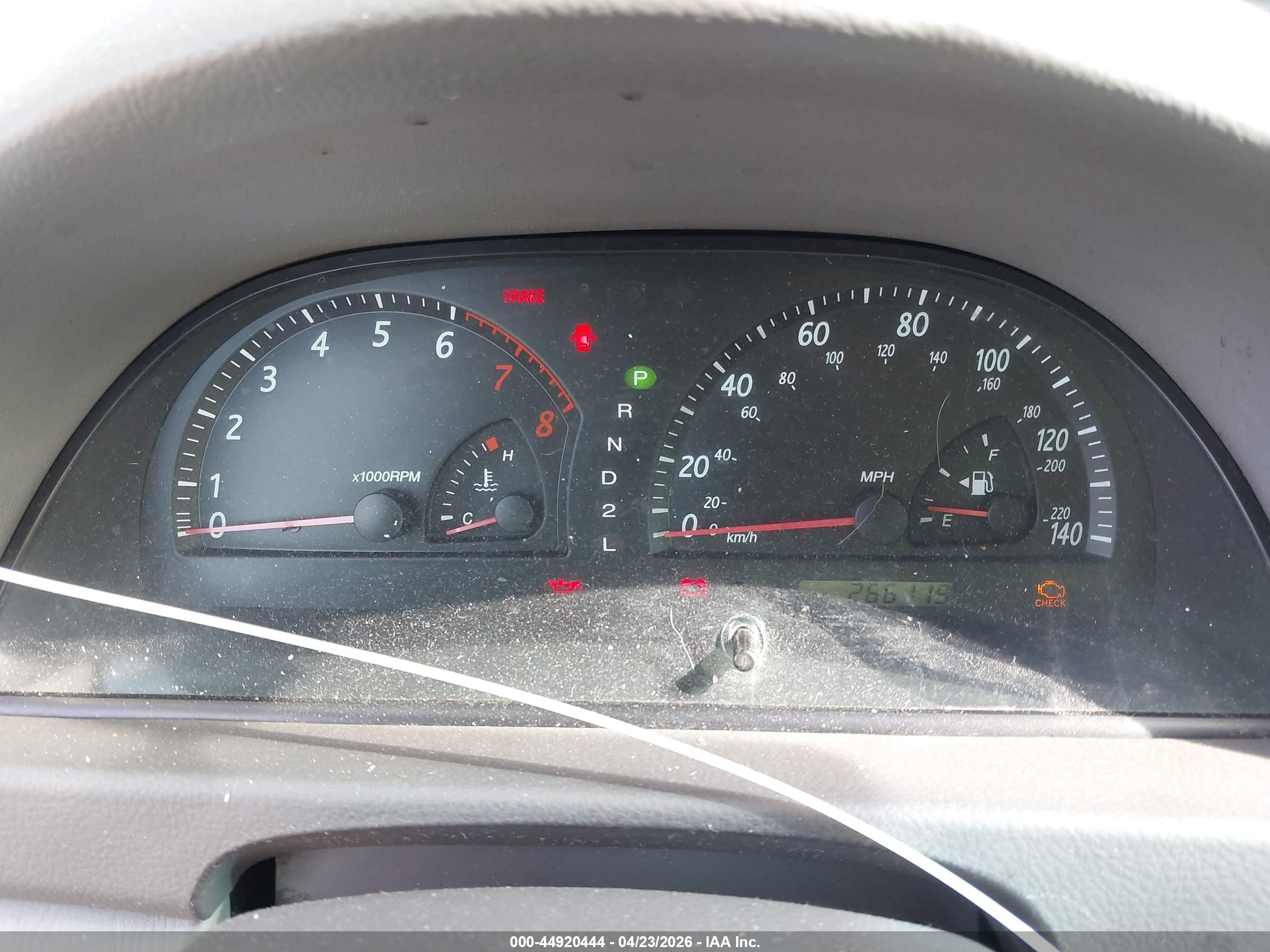 TOYOTA CAMRY image 7