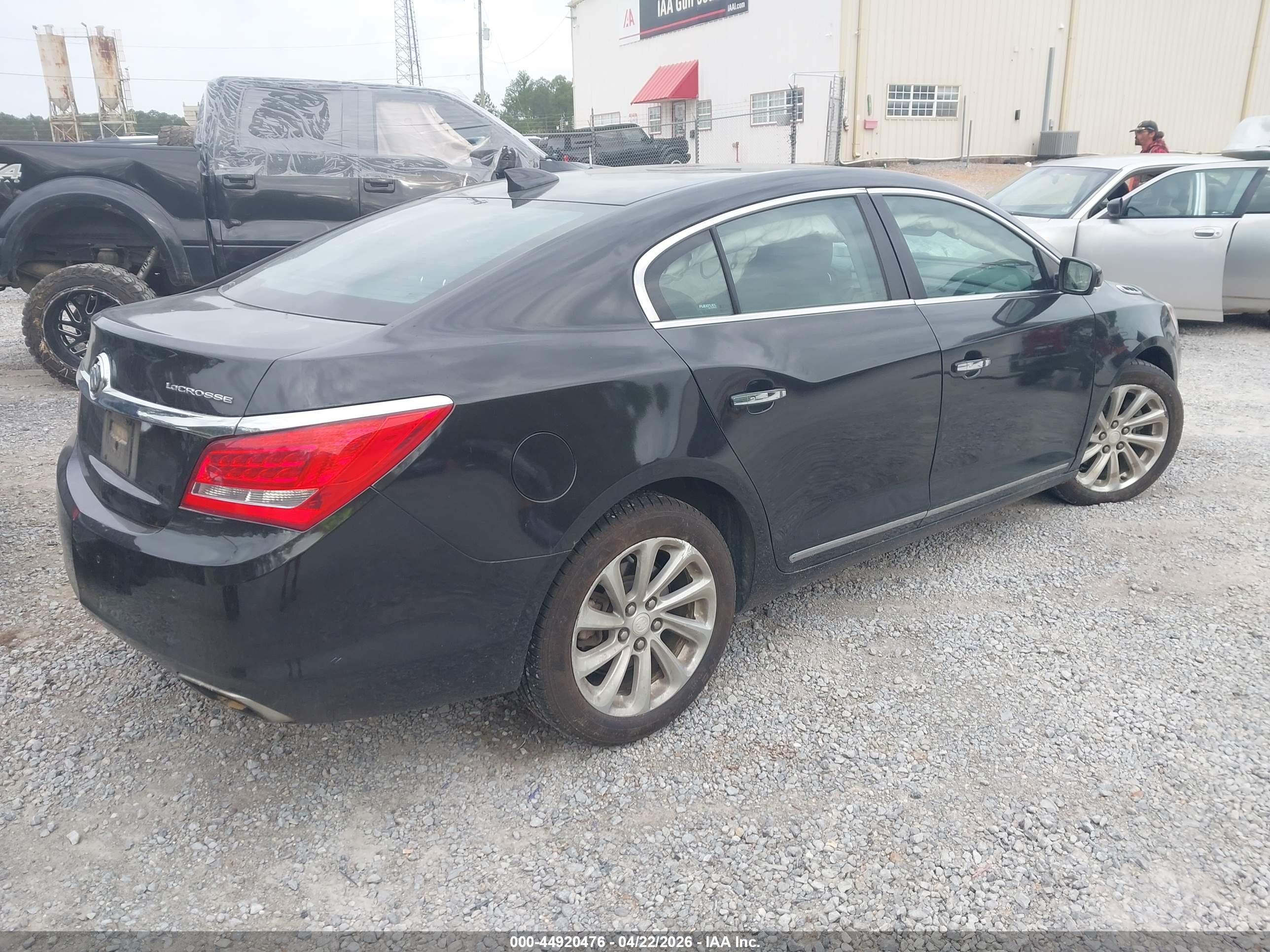 BUICK LACROSSE image 4