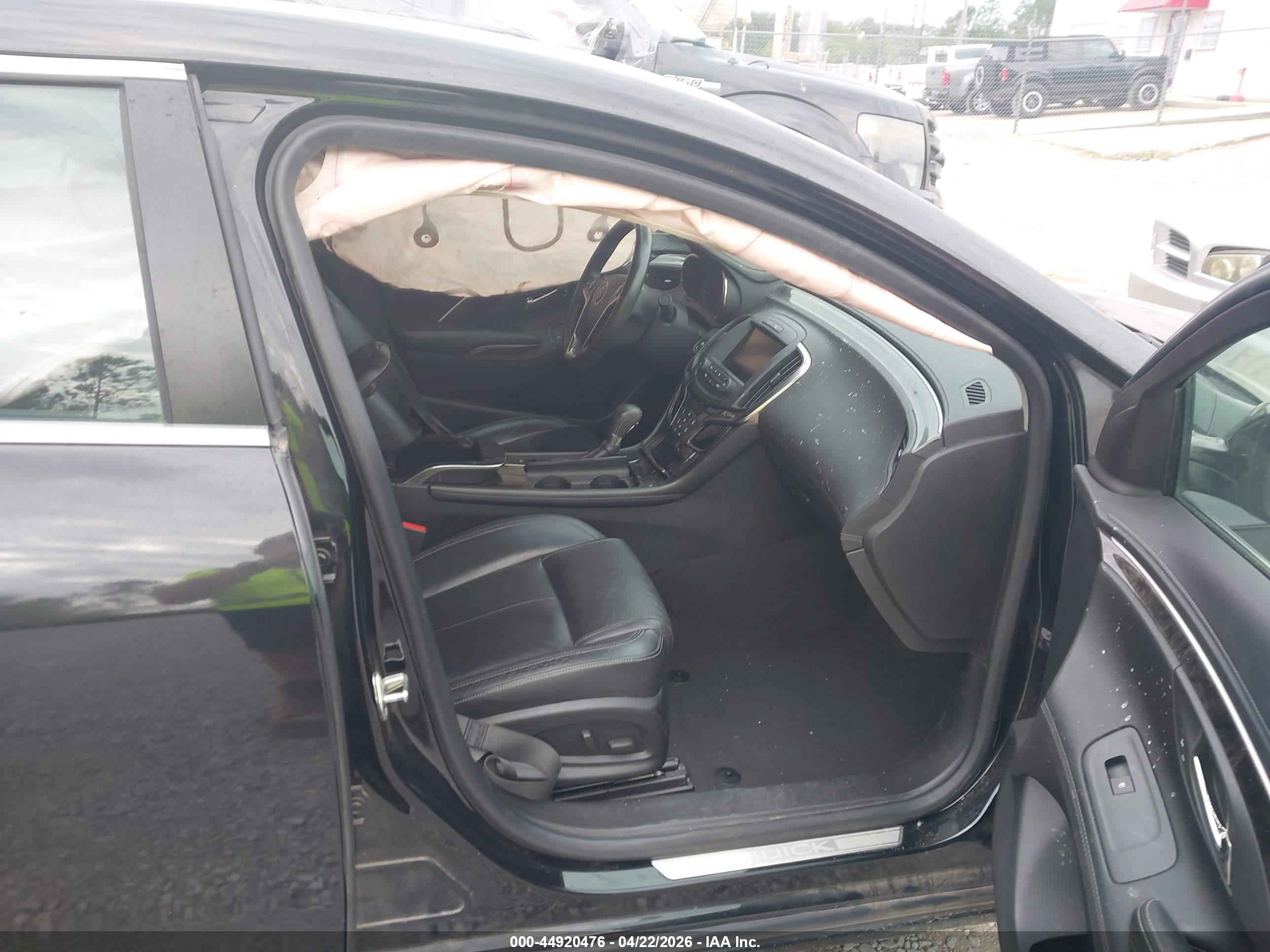 BUICK LACROSSE image 5