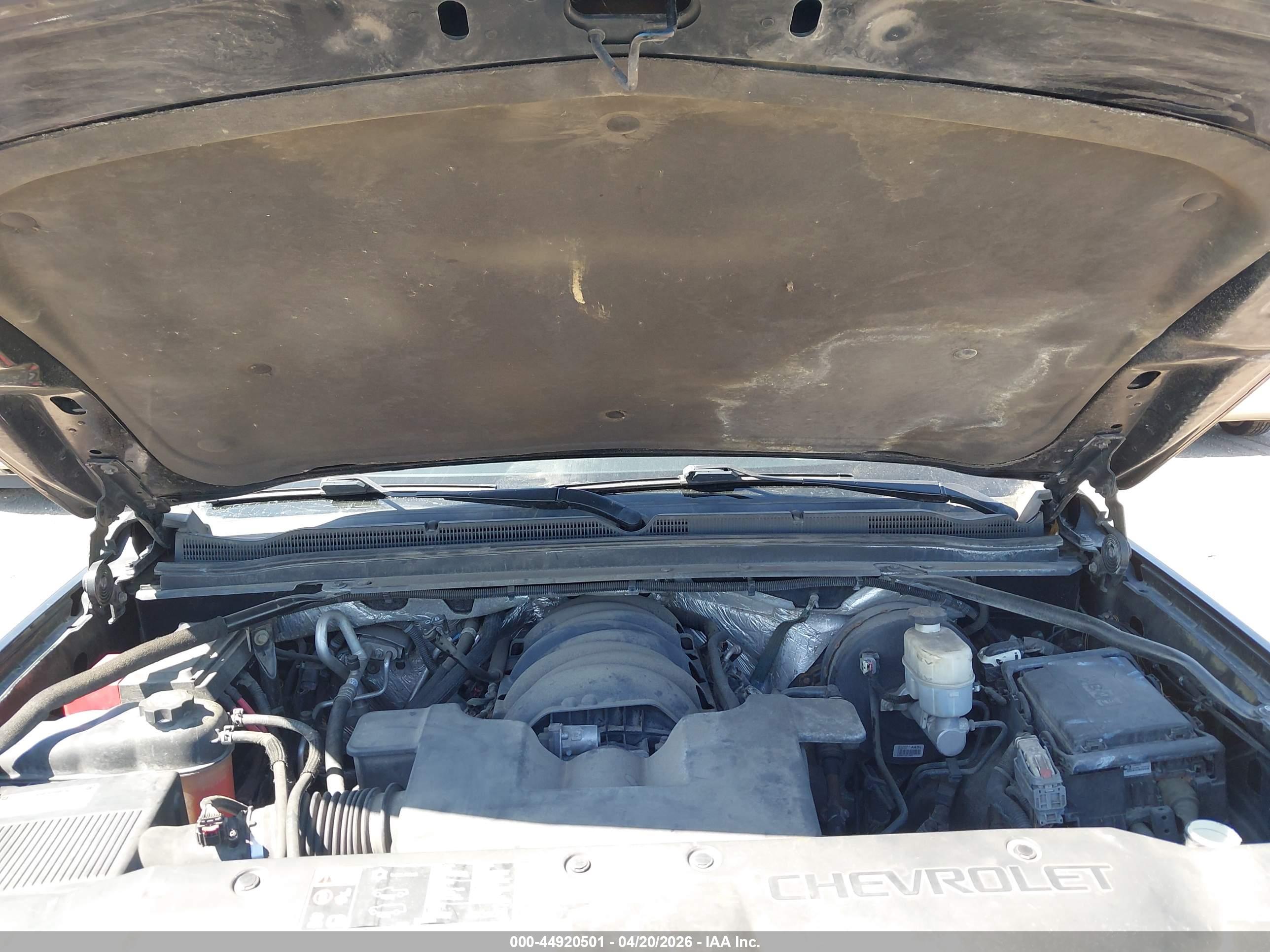 CHEVROLET SUBURBAN image 10