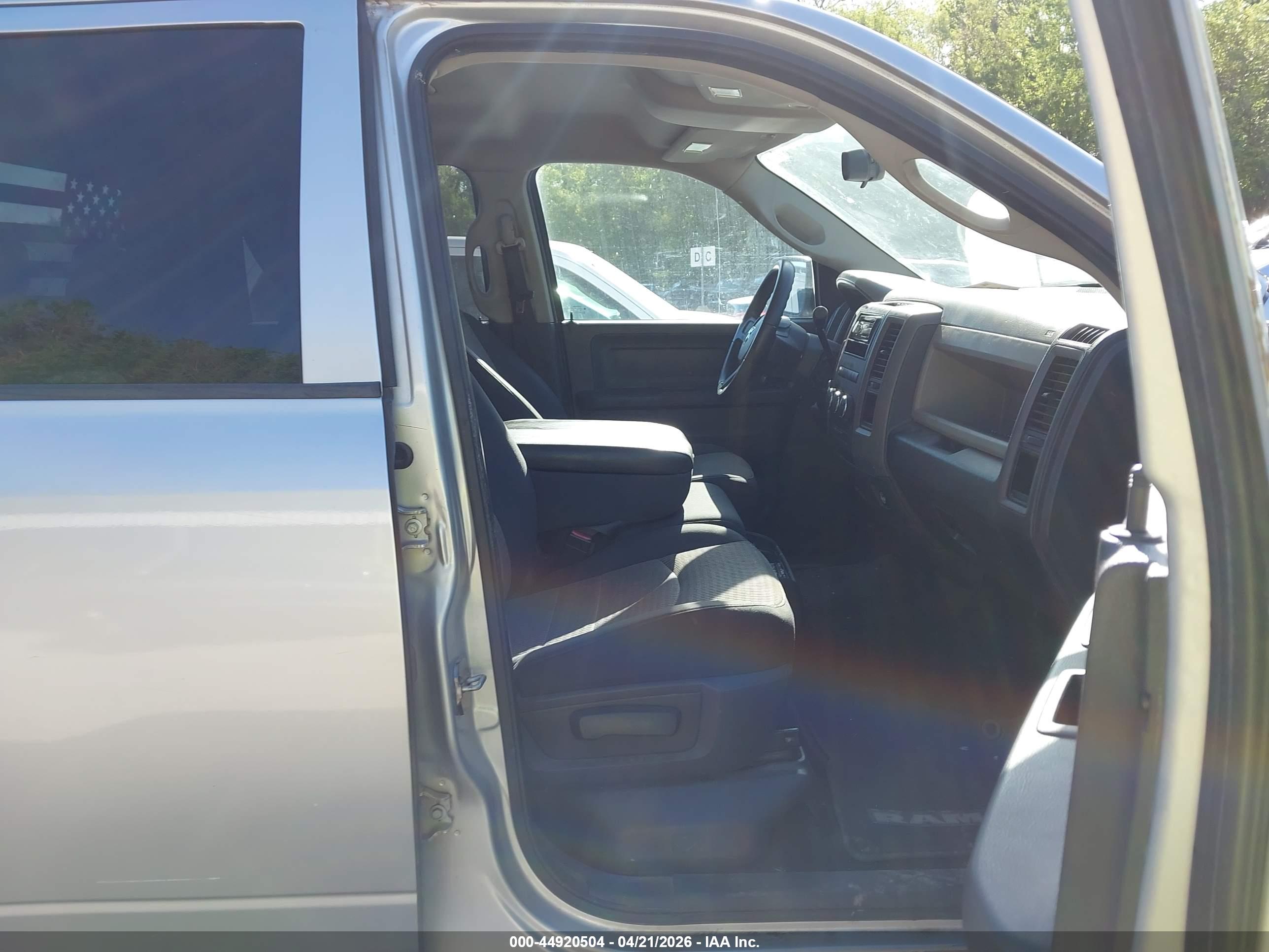 DODGE RAM image 5