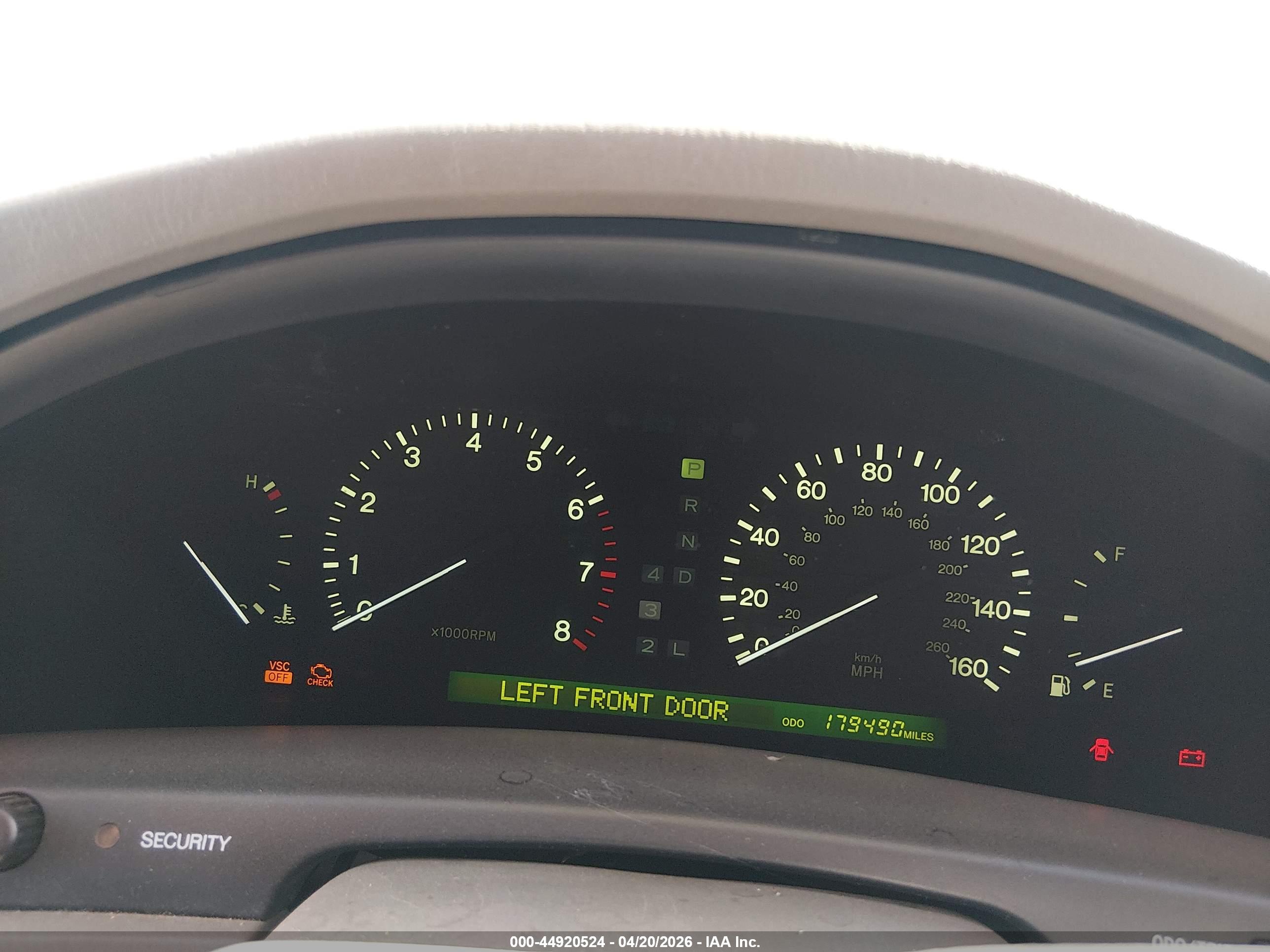 LEXUS LS image 7