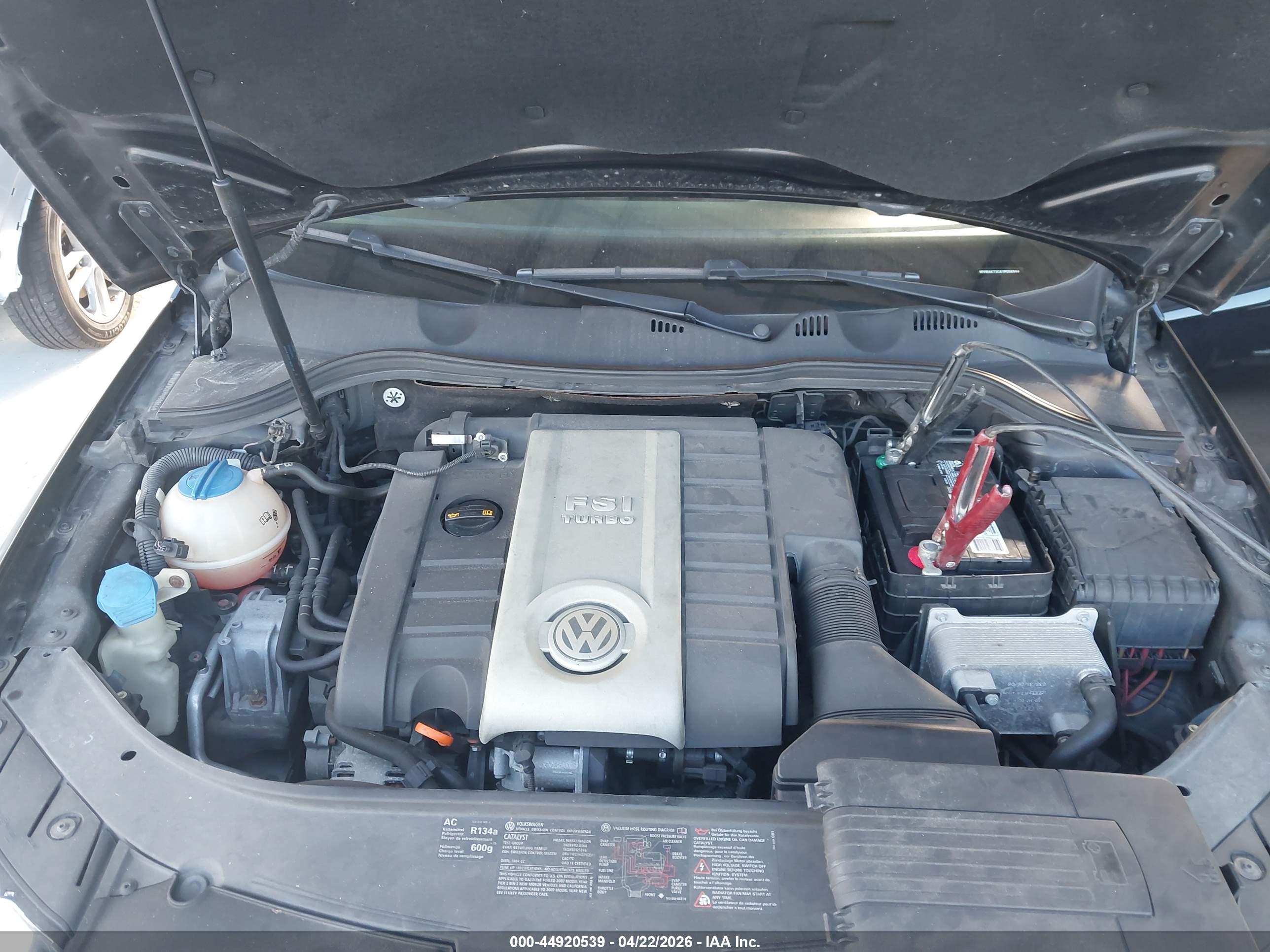 VOLKSWAGEN PASSAT image 10